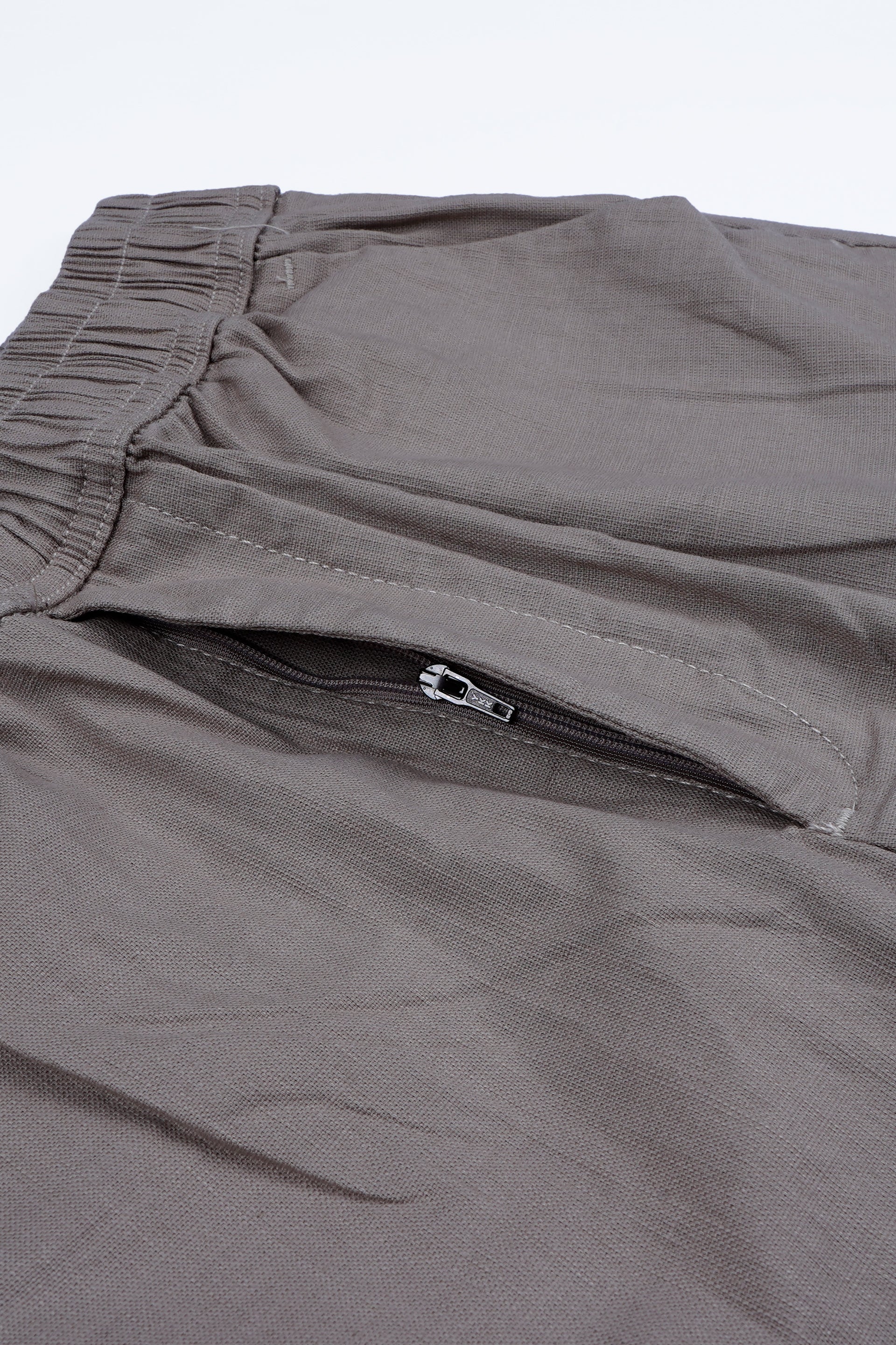 TEXTURED RELAXED FLEXIWAIST CARGO IN BEIGE