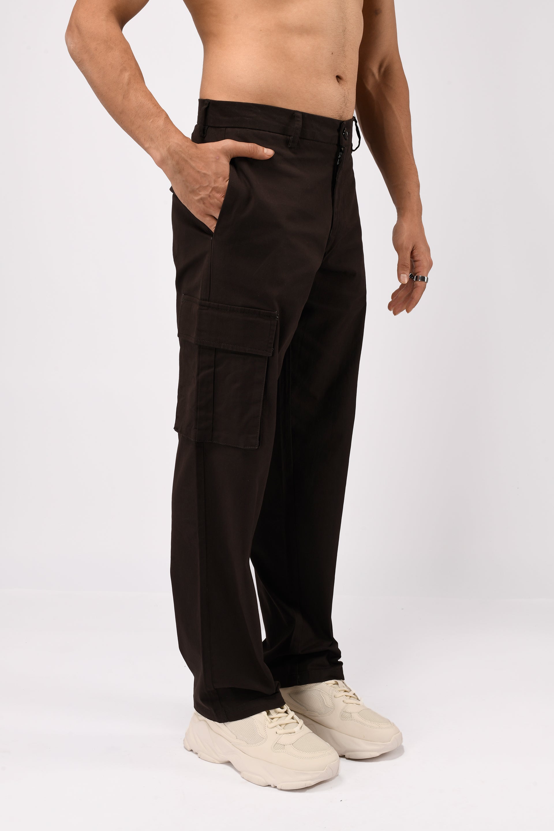 FINEST TWILL RELAXED CARGOS IN BROWN