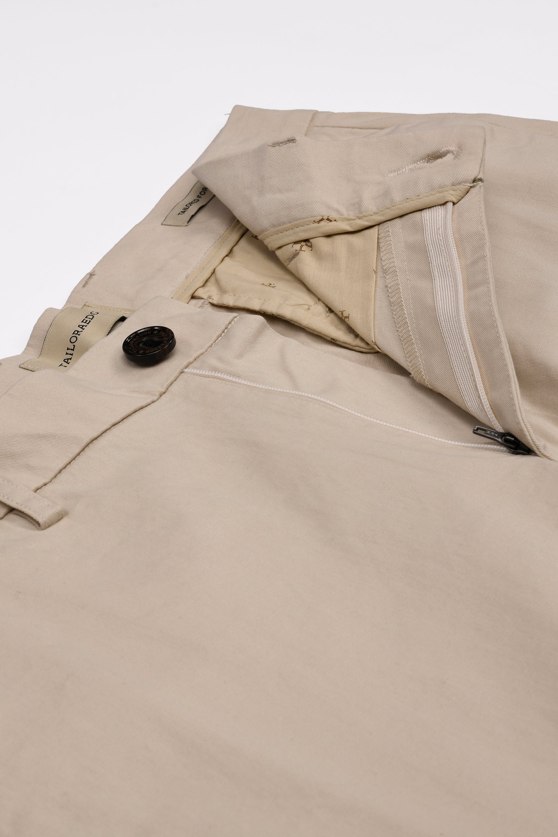 FINEST TWILL RELAXED CARGOS IN CREAM