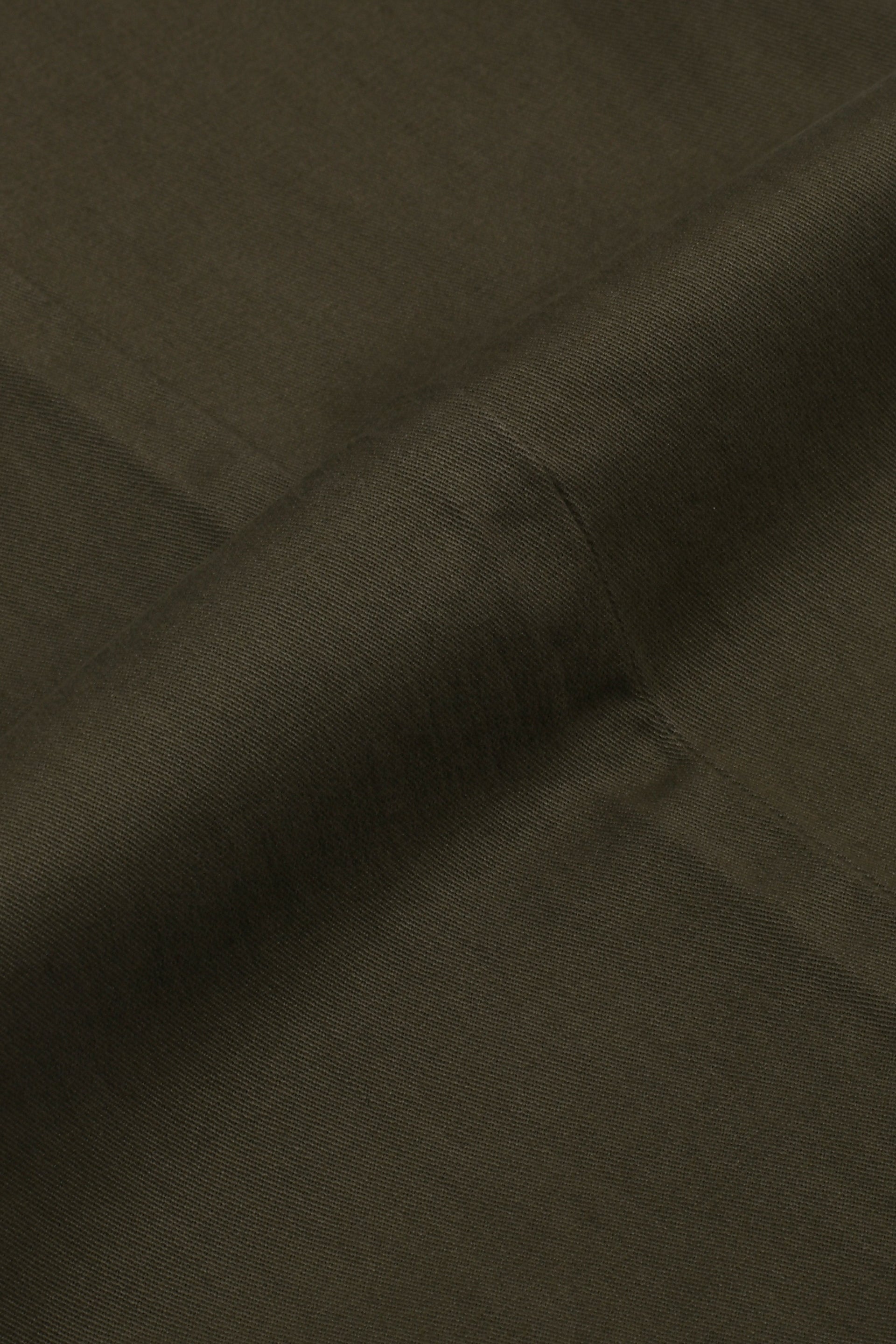 FINEST TWILL RELAXED CARGOS IN OLIVE