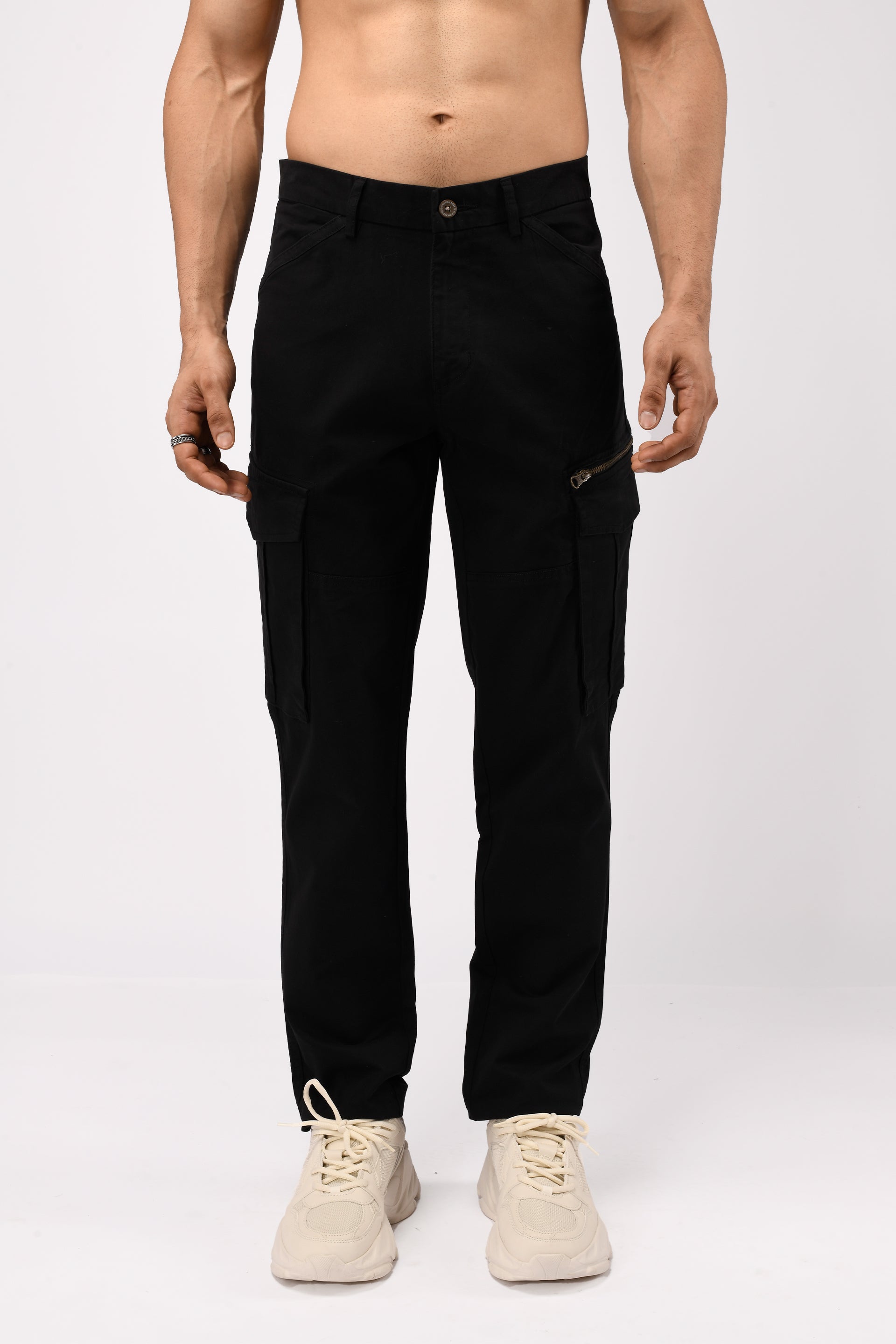 UTILITY ZIP CARGO PANTS IN BLACK