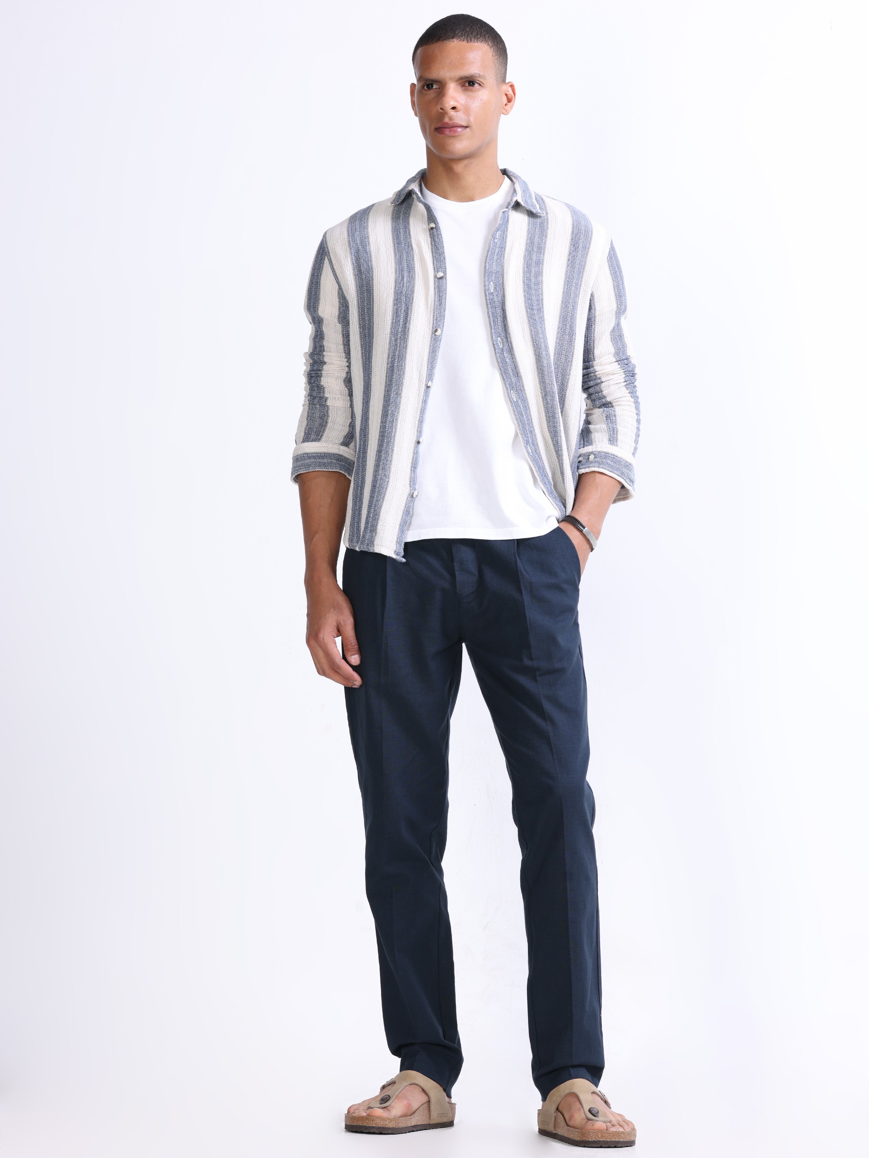 RAW SLUB PLEATED TROUSER IN NAVY