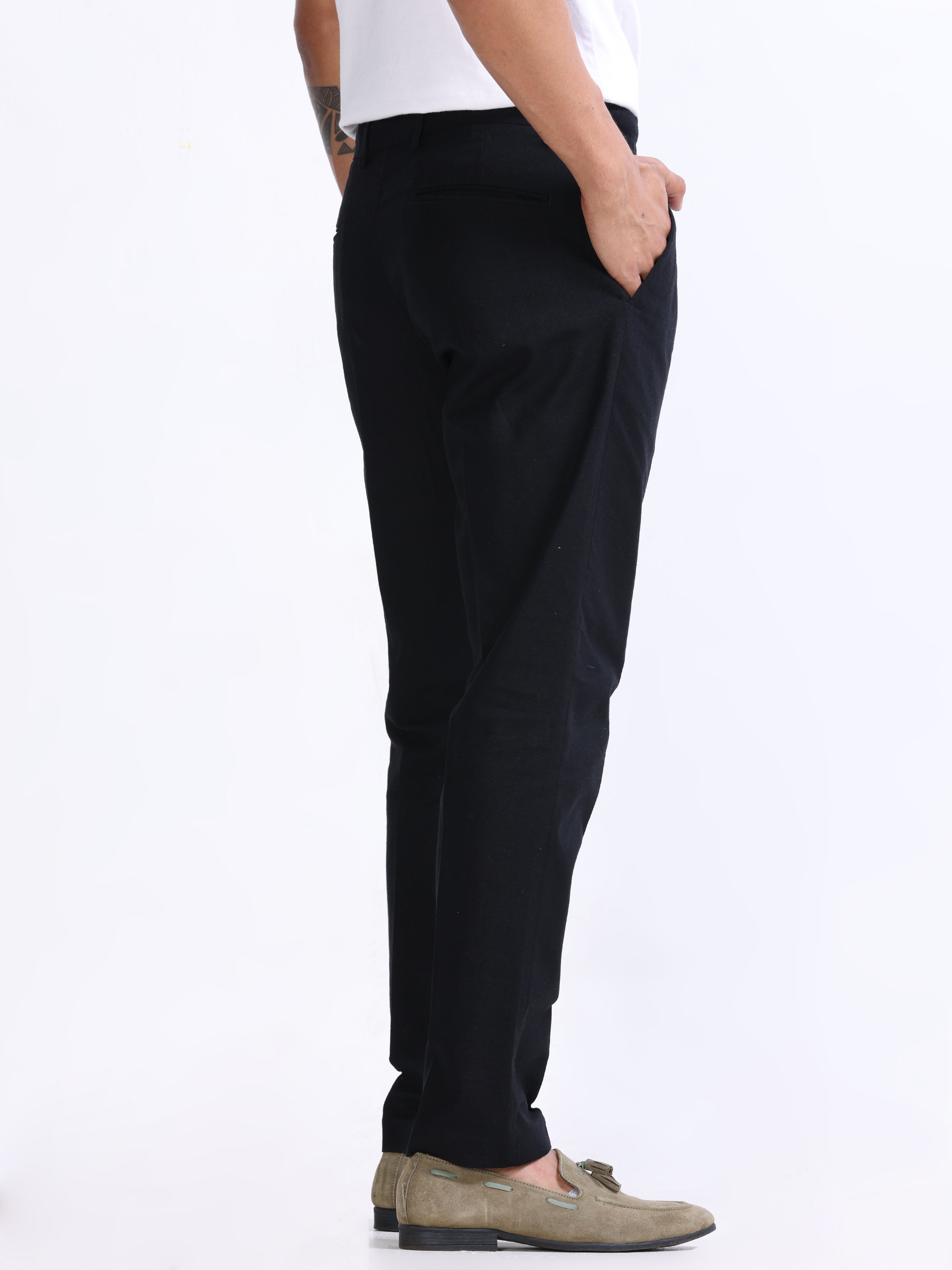 RAW SLUB PLEATED TROUSER IN BLACK