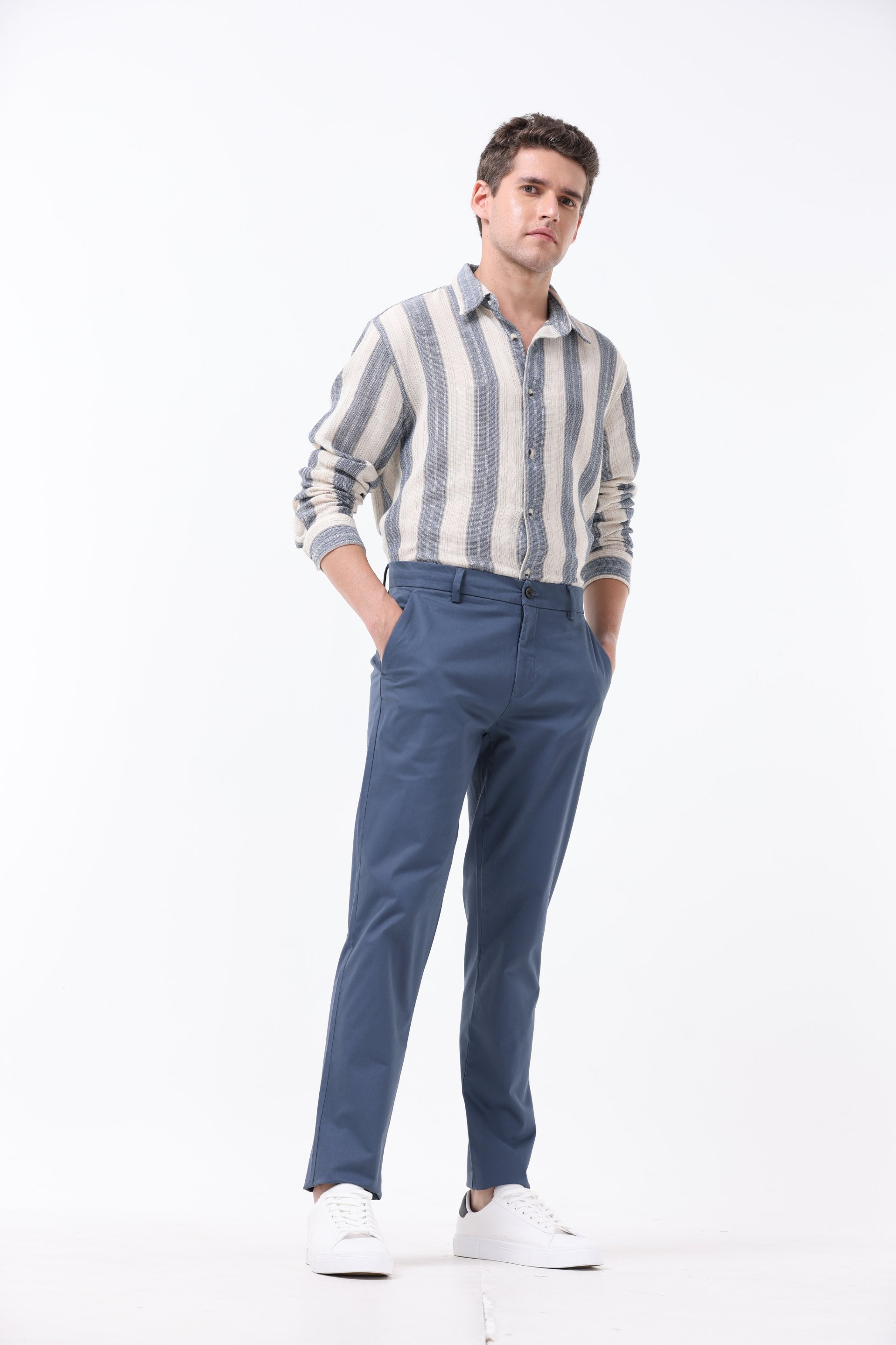 Signature Chinos In Aqua Blue