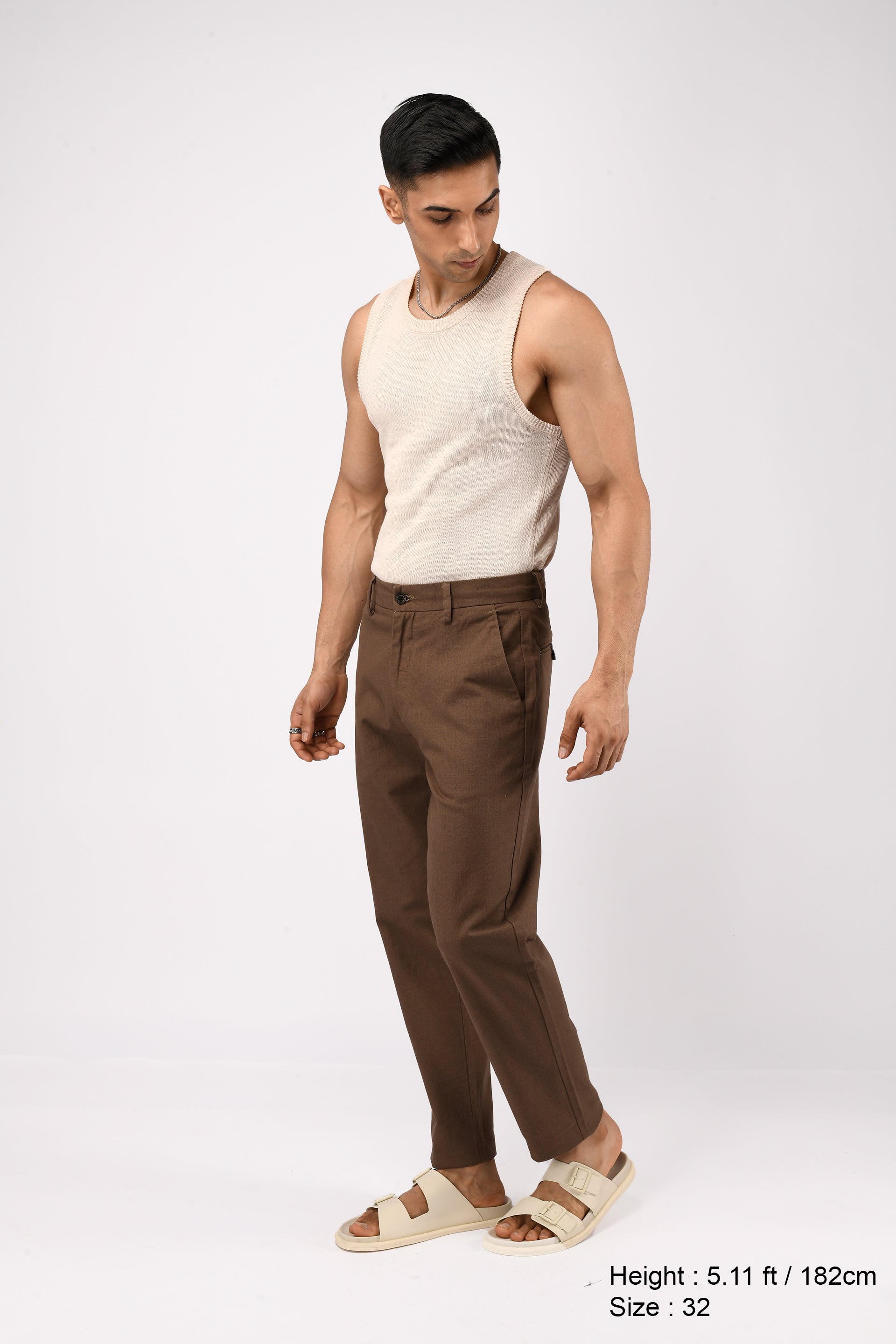TIMELESS COTTON CHINOS- LINEN FEELS IN FURBROWN