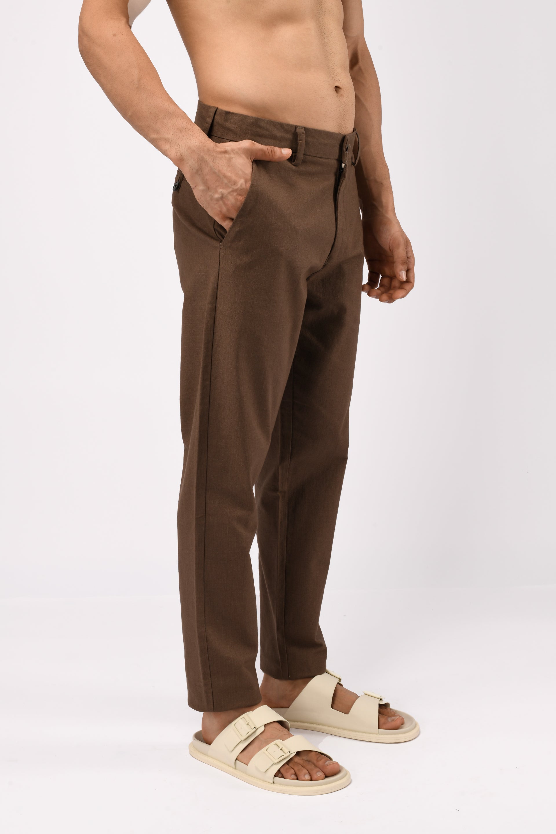 TIMELESS COTTON CHINOS- LINEN FEELS IN FURBROWN