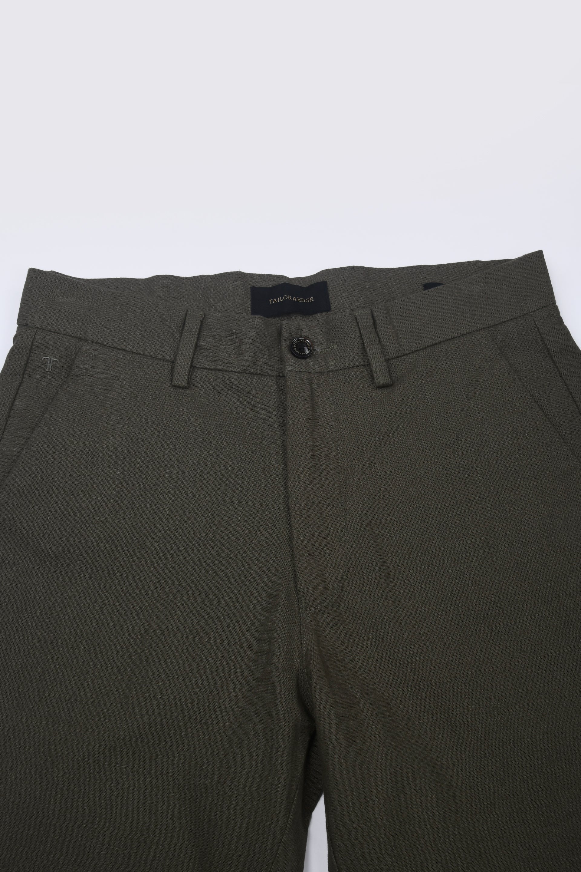 TIMELESS COTTON CHINOS- LINEN FEELS IN PINE OLIVE