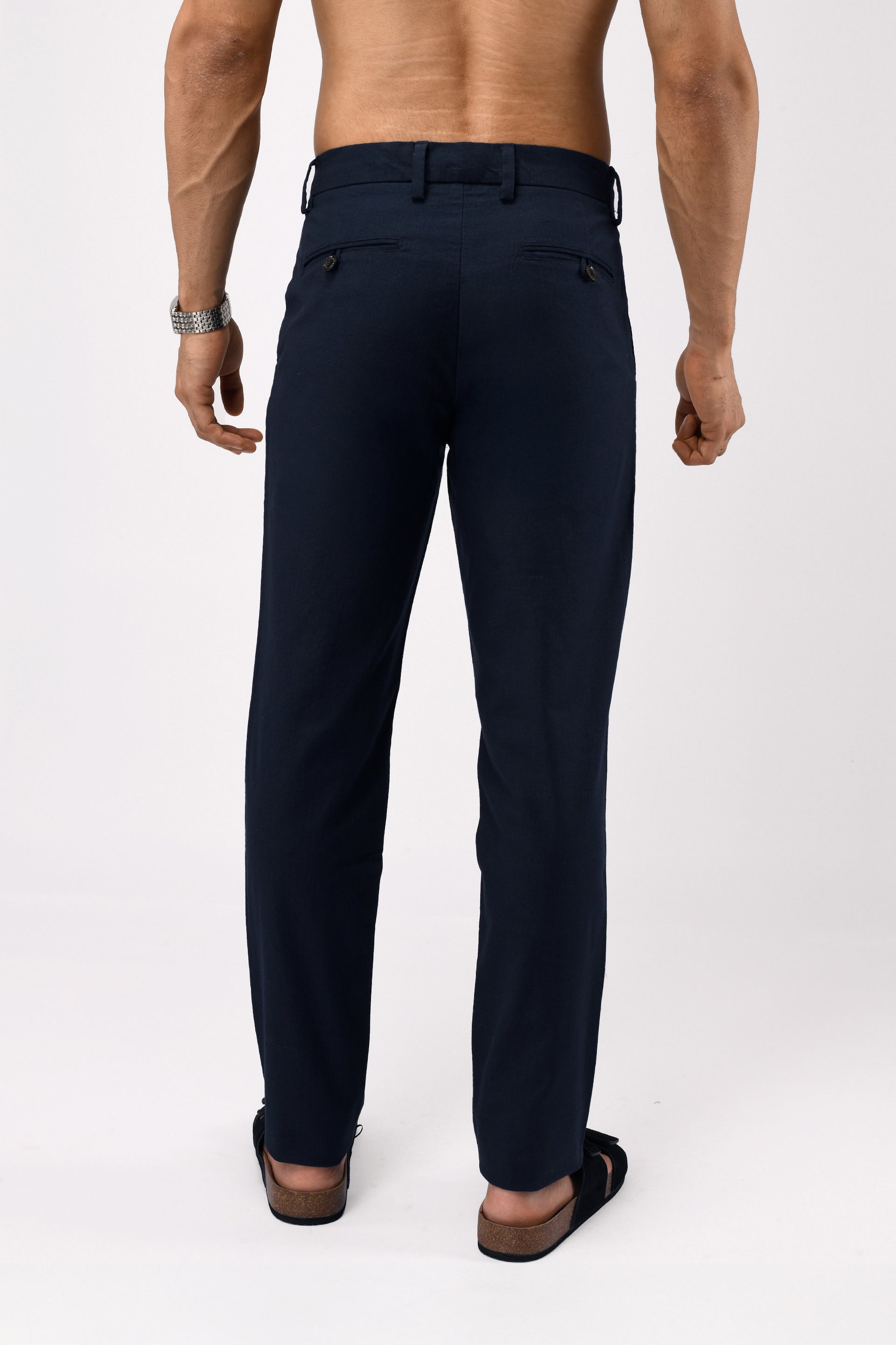 TIMELESS COTTON CHINOS- LINEN FEELS IN NAVY
