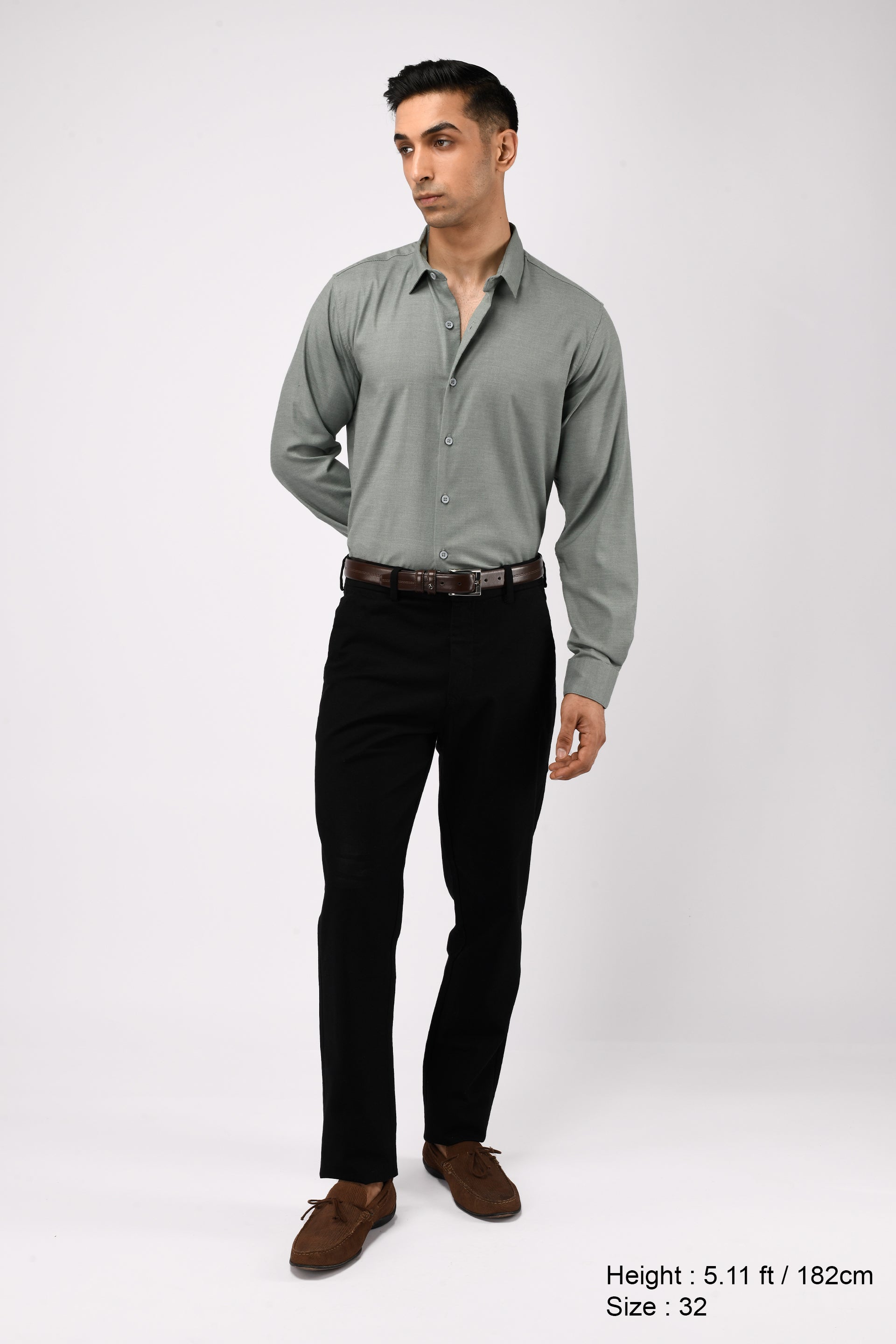 TIMELESS COTTON CHINOS- LINEN FEELS IN BLACK