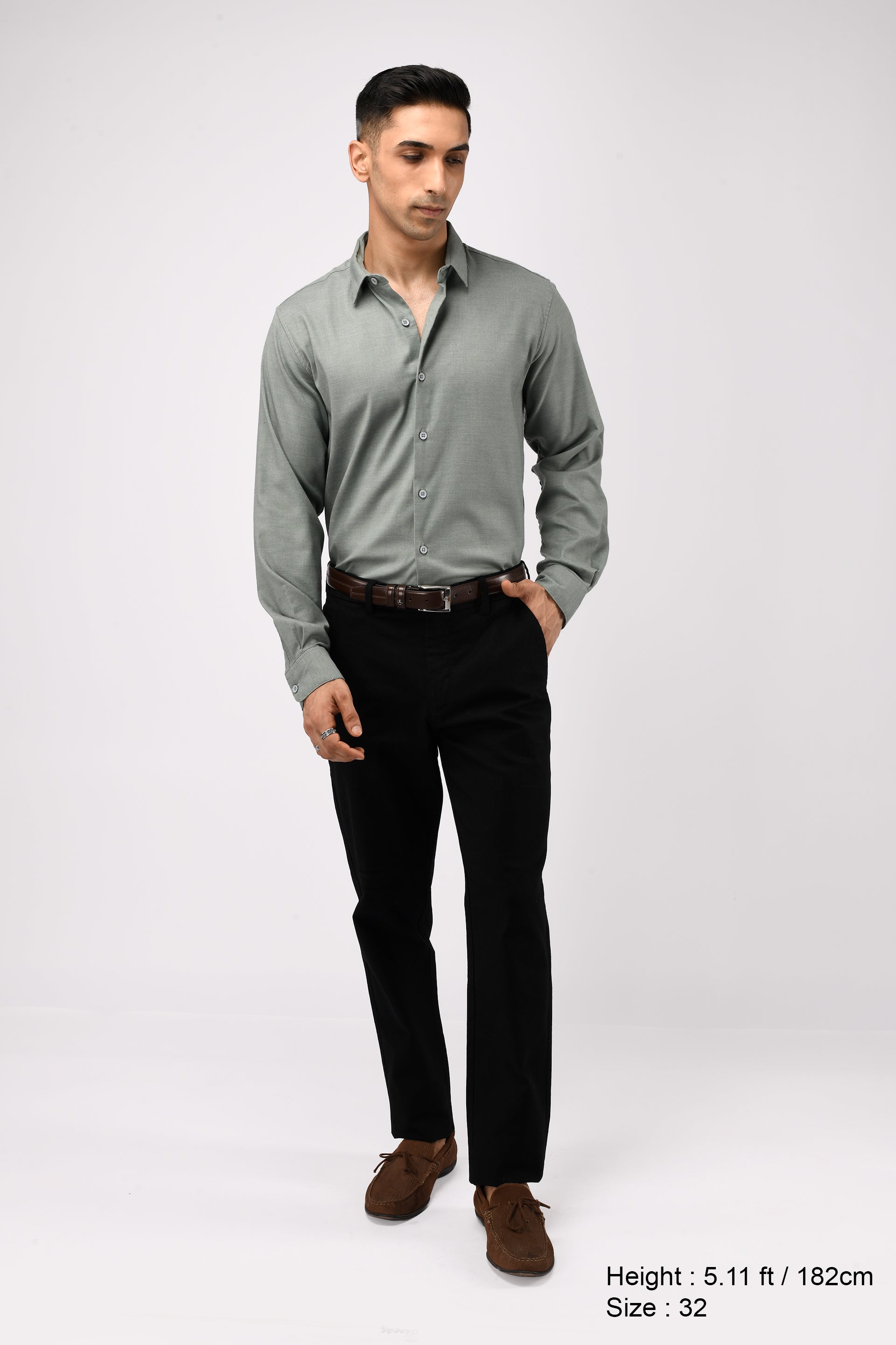 TIMELESS COTTON CHINOS- LINEN FEELS IN BLACK