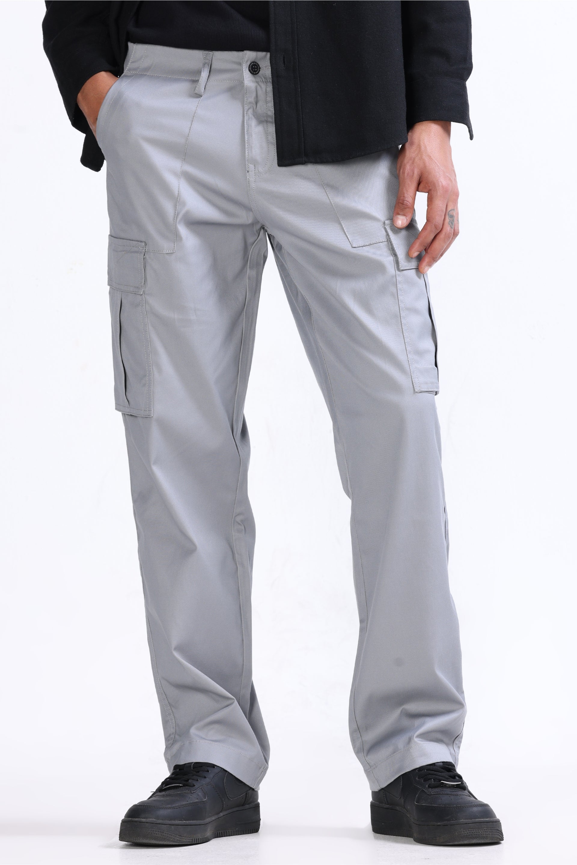 MASON RELAXED CARGO PANTS IN LIGHT GREY