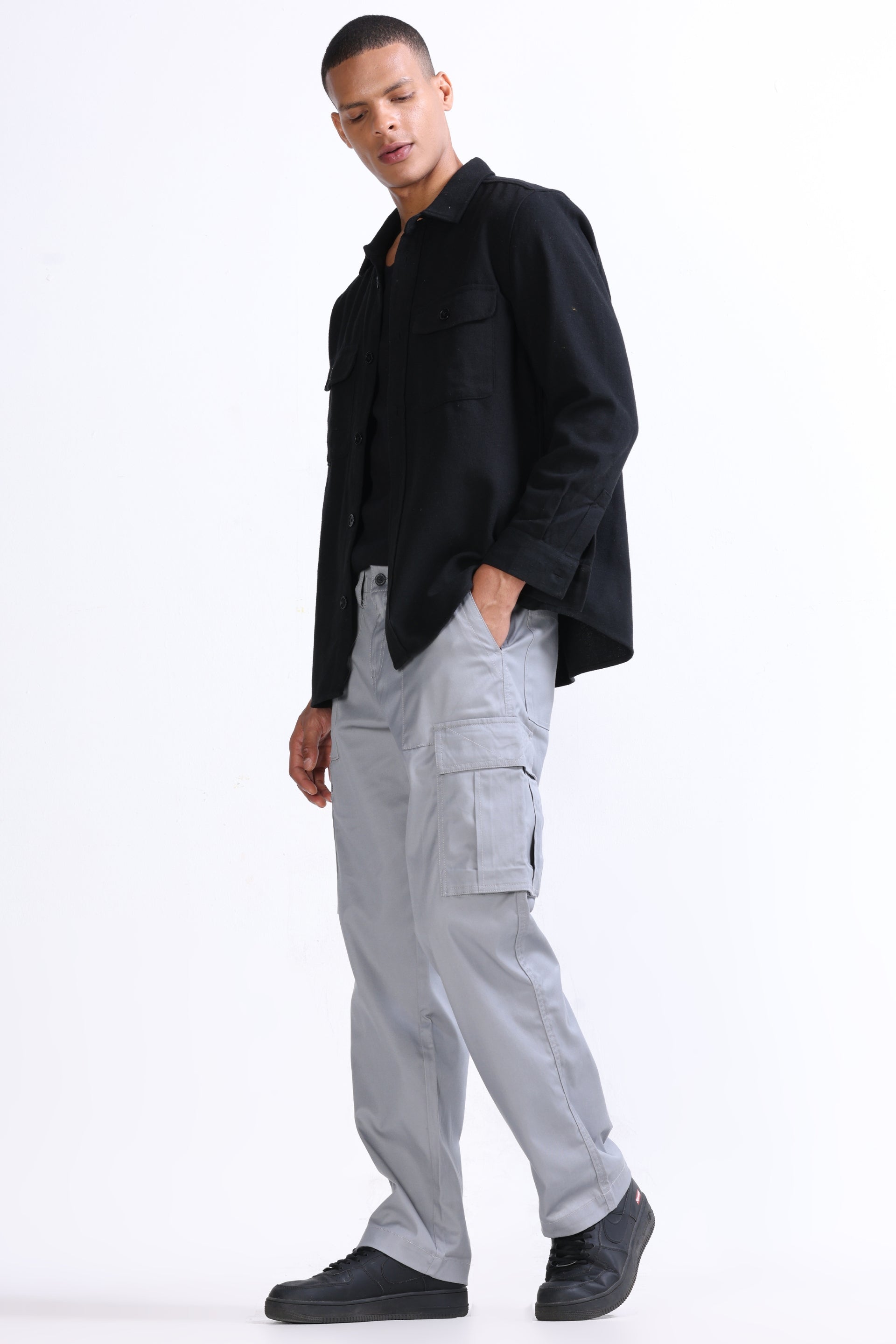 MASON RELAXED CARGO PANTS IN LIGHT GREY