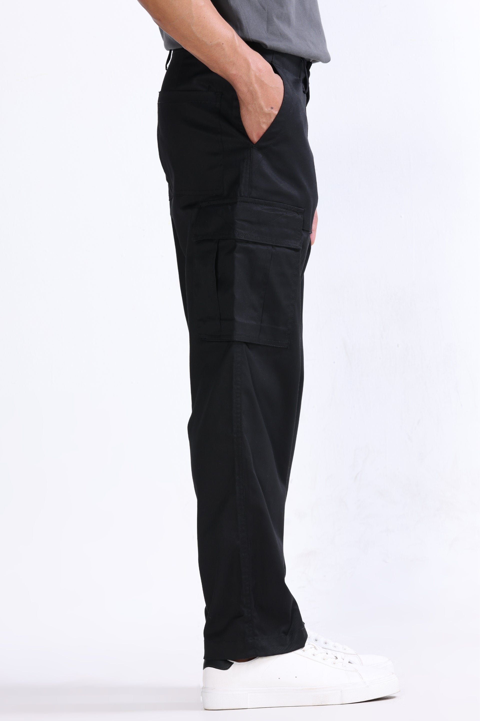 MASON RELAXED CARGO PANTS IN BLACK
