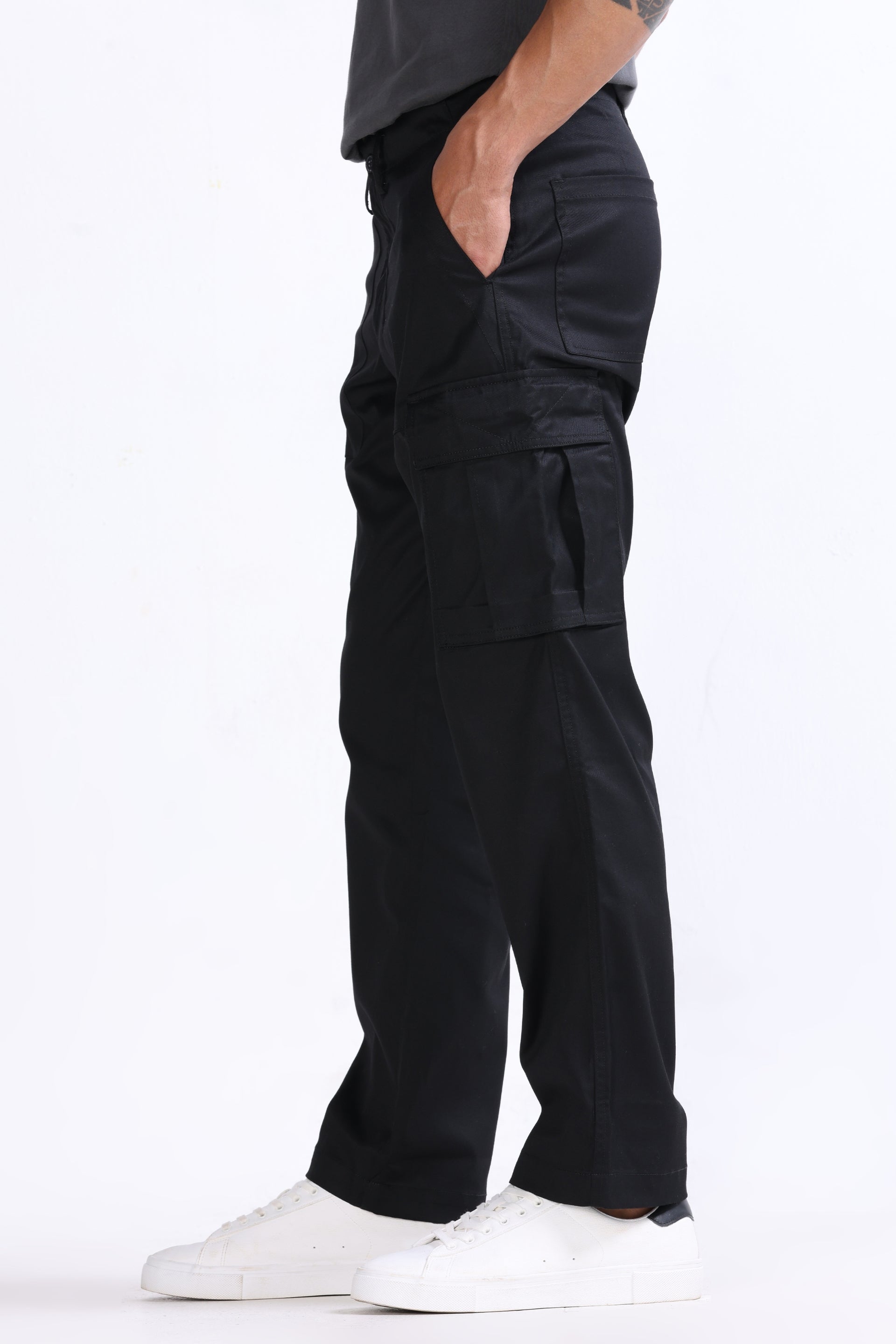 MASON RELAXED CARGO PANTS IN BLACK