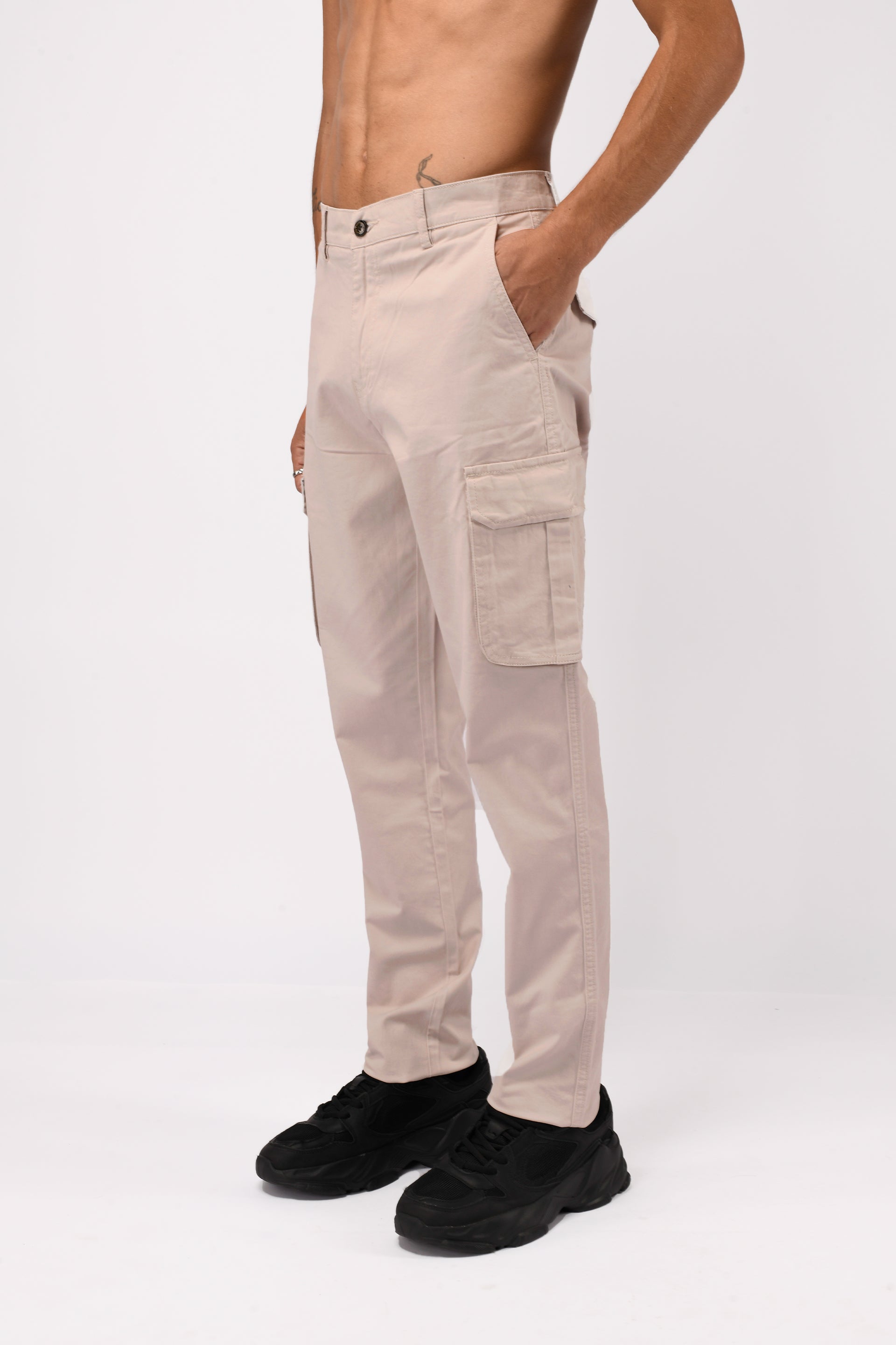 ELEVATED TWILL TAILORED CARGO PANTS IN ECRU