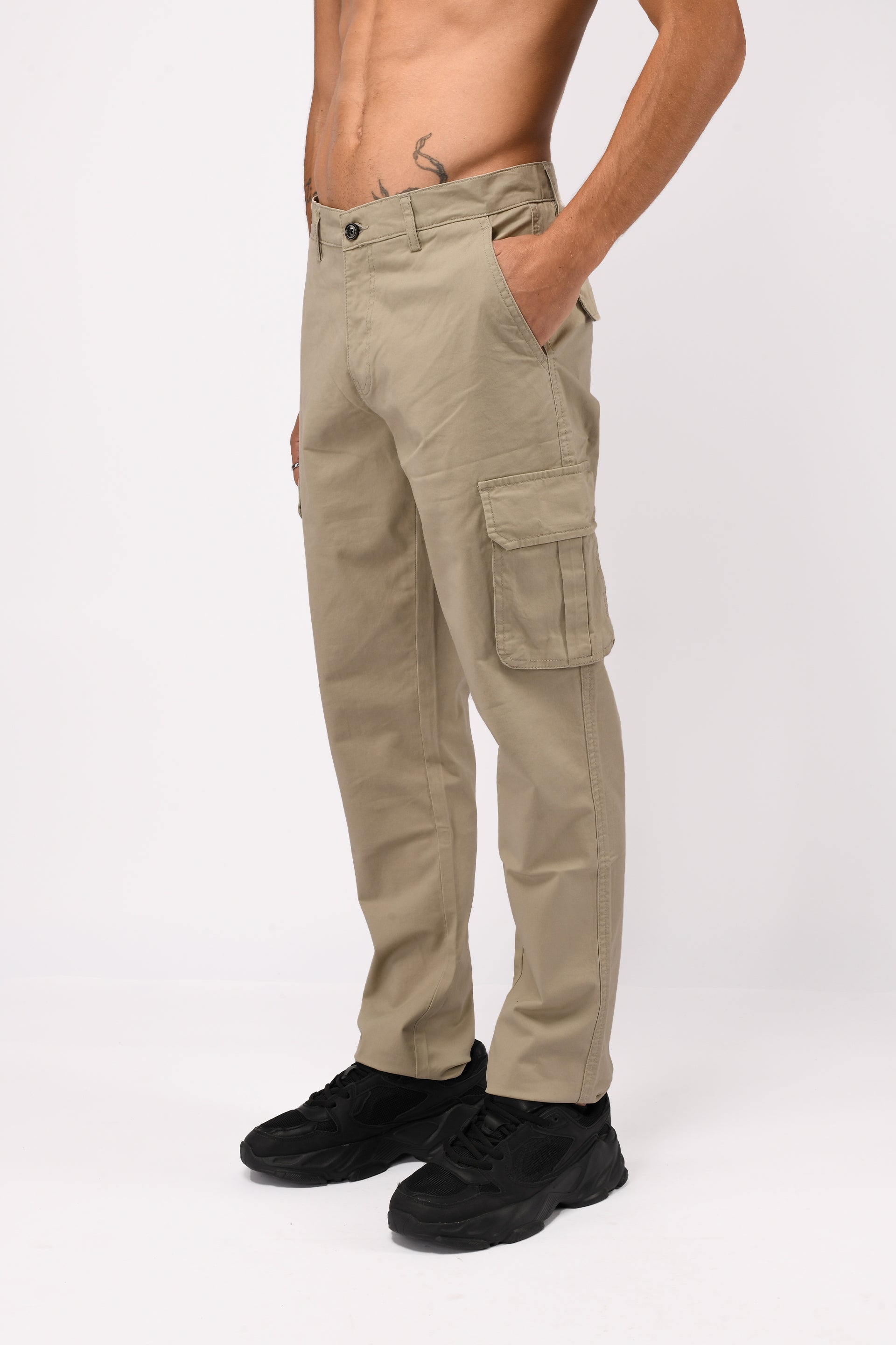 ELEVATED TWILL TAILORED CARGO PANTS IN BEIGE