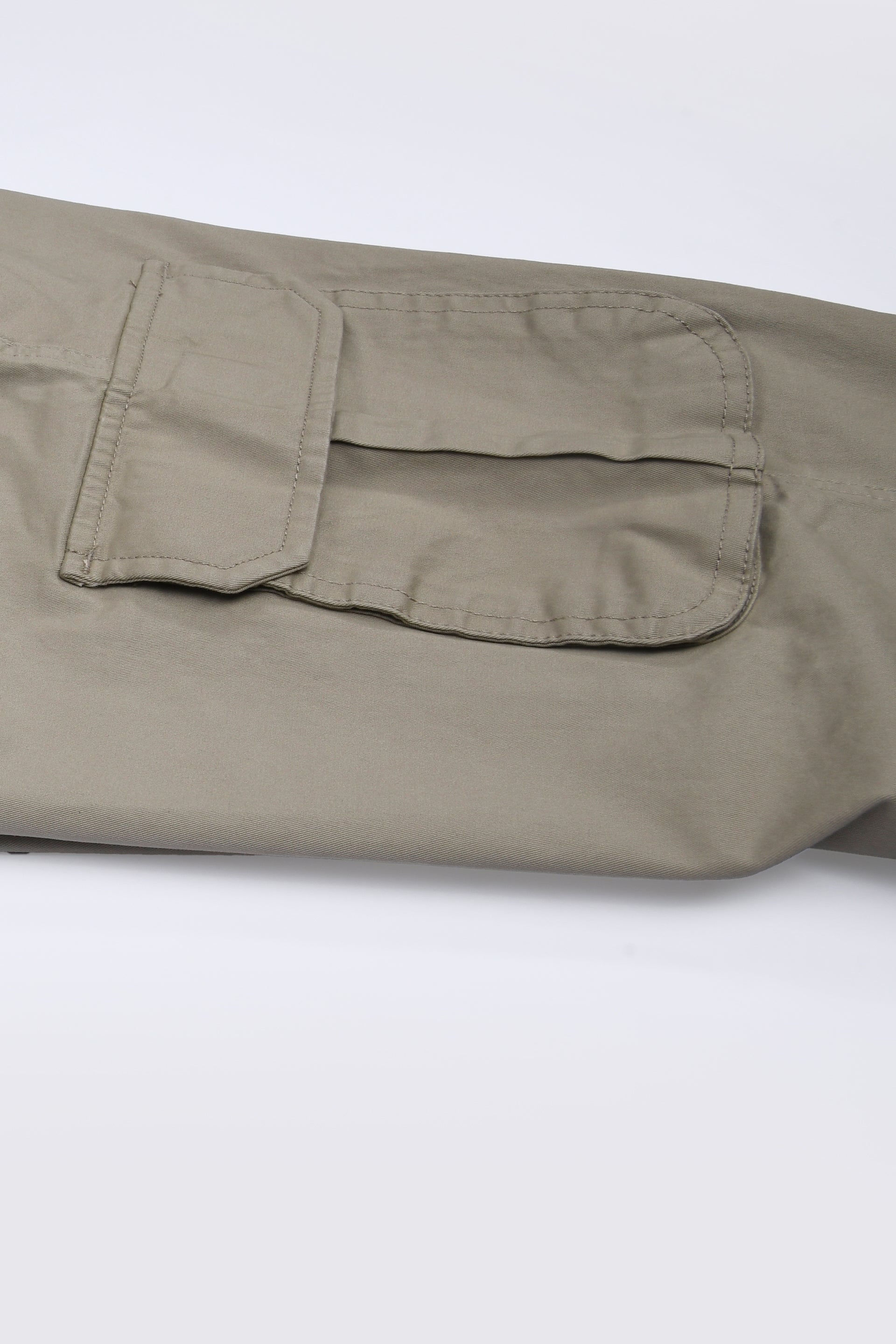ELEVATED TWILL TAILORED CARGO PANTS IN BEIGE