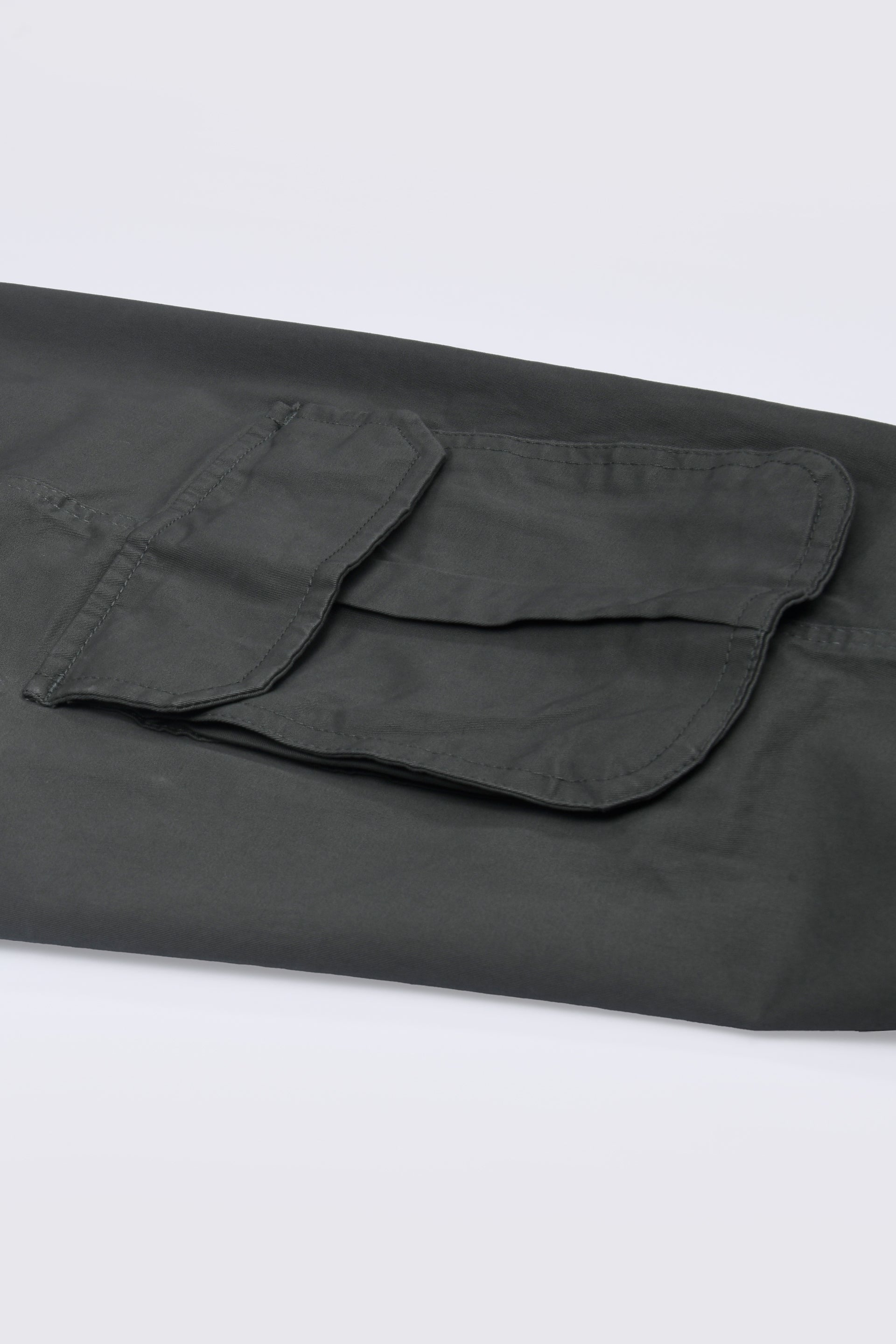 ELEVATED TWILL TAILORED CARGO PANTS IN OLIVE
