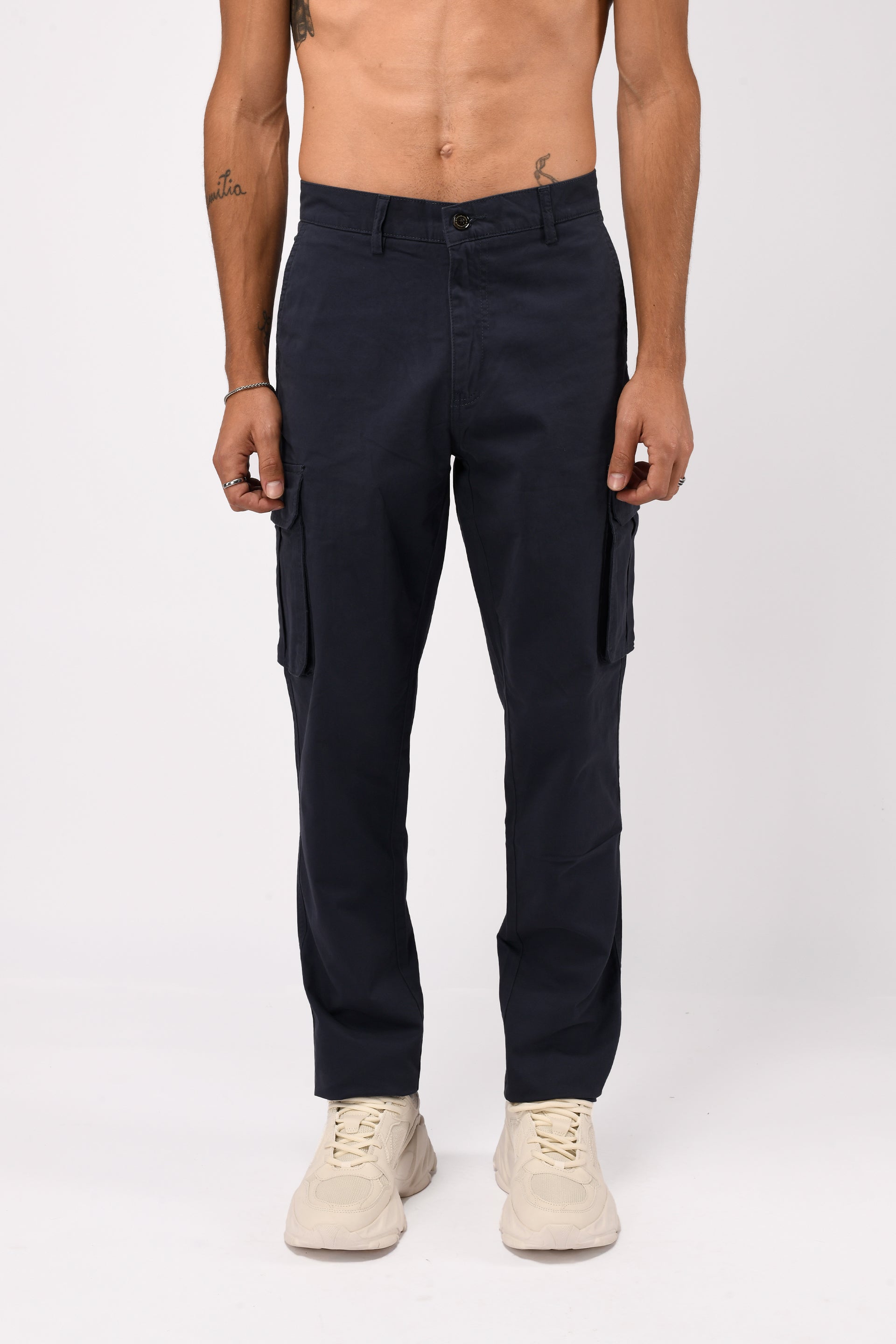 ELEVATED TWILL TAILORED CARGO PANTS IN NAVY