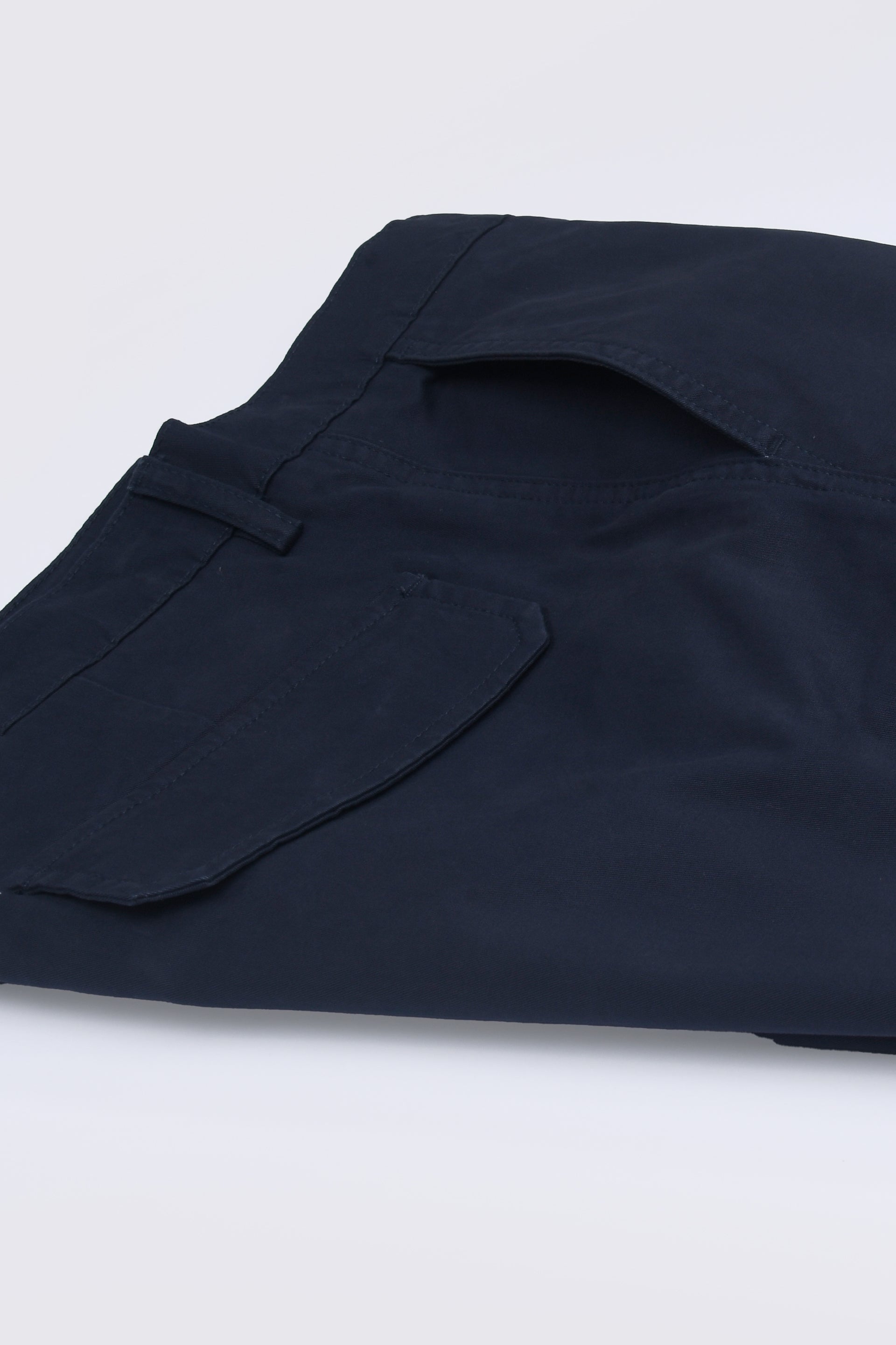 ELEVATED TWILL TAILORED CARGO PANTS IN NAVY