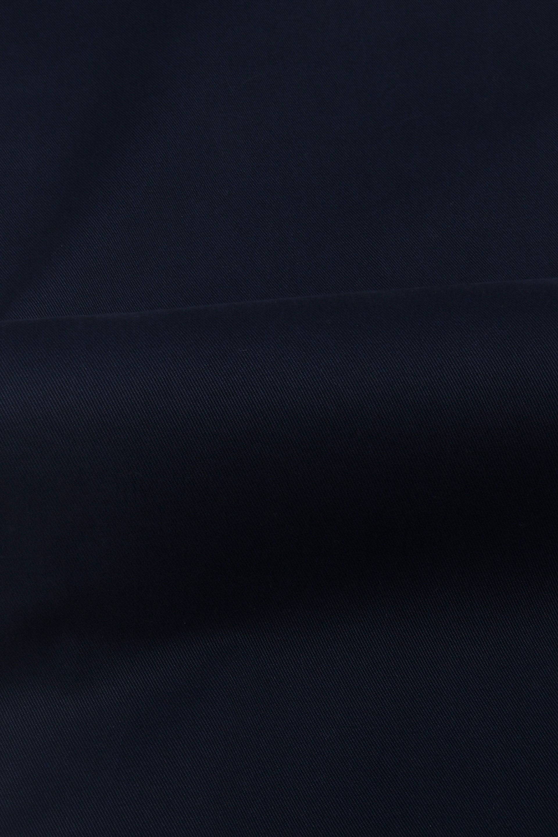 ELEVATED TWILL TAILORED CARGO PANTS IN NAVY