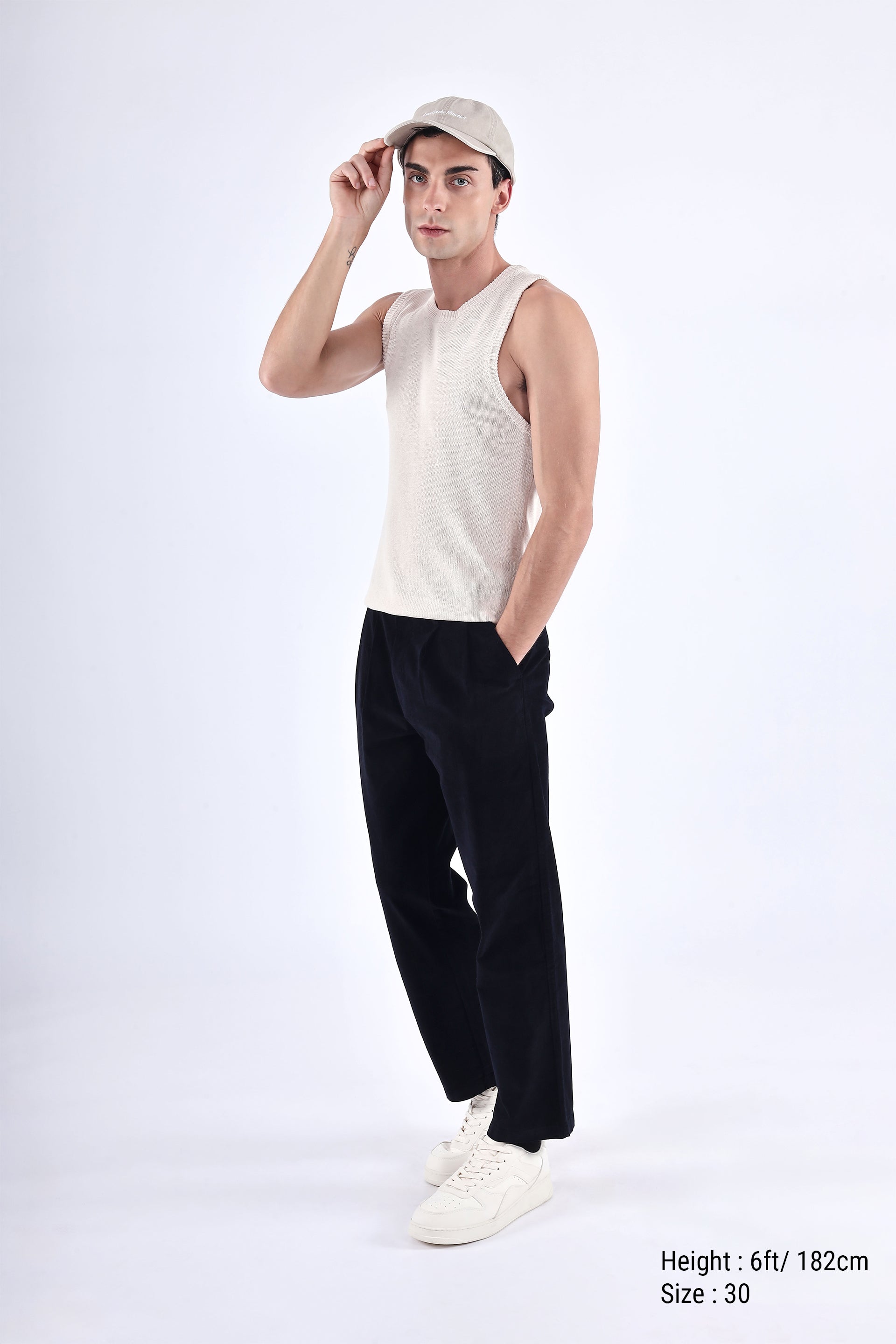 Relaxed Pleated Corduroy Pants In Navy