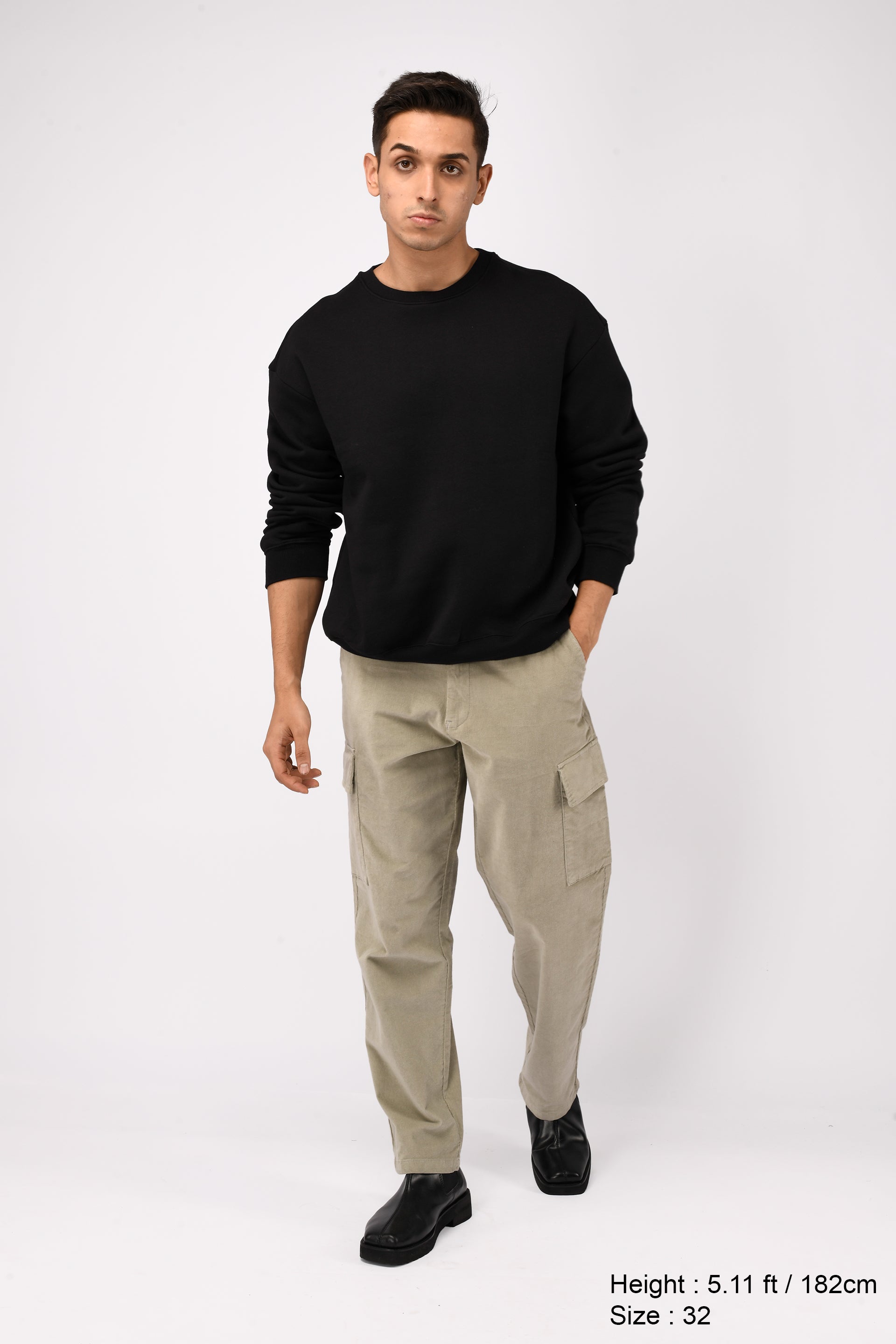 Soft Corduroy Relaxed Cargo Pants In Light Grey