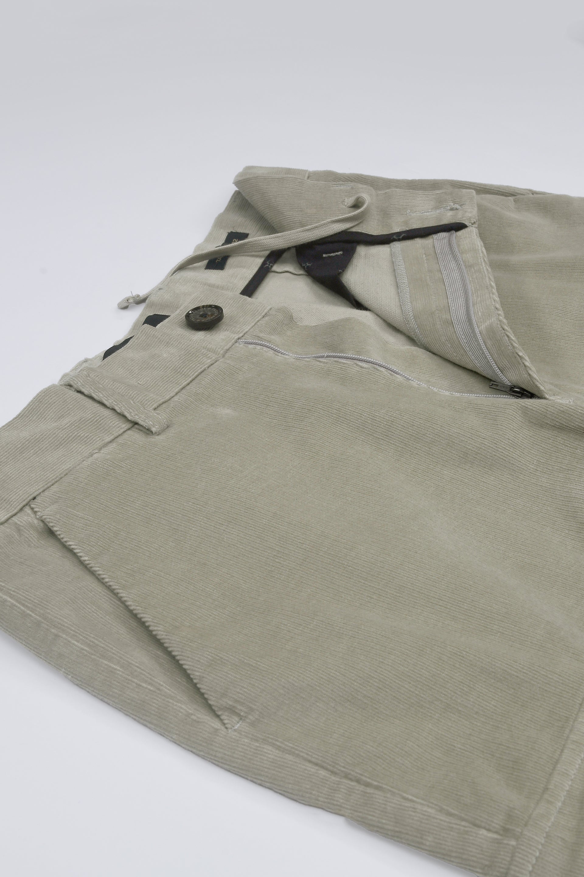 SOFT CORDUROY RELAXED CARGO PANTS IN LIGHT GREY