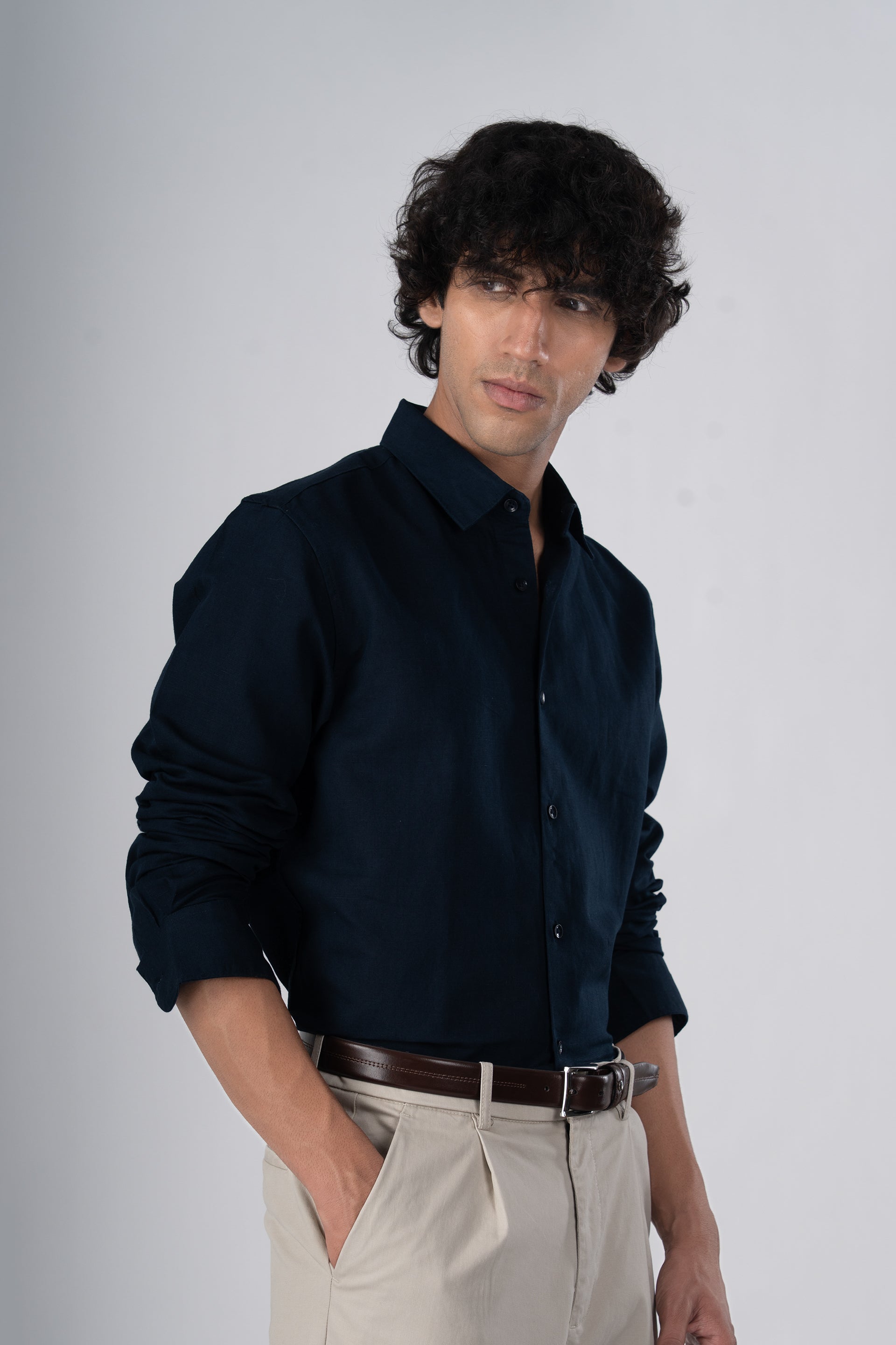 Classic Fused Linen Shirt In Navy Blue