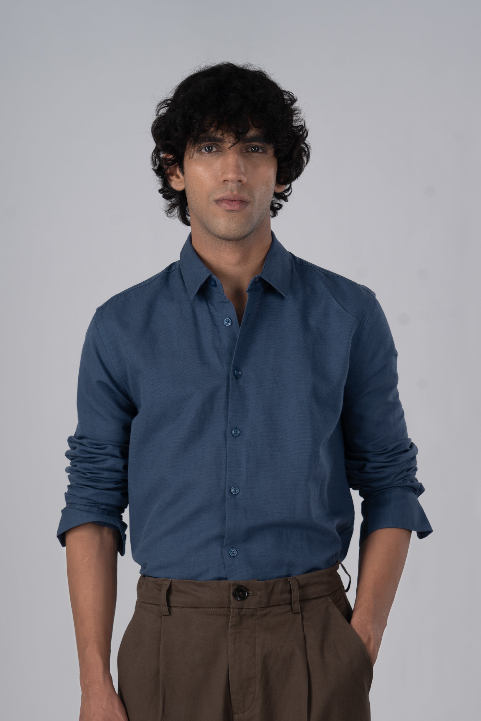 Classic Fused Linen Shirt In Ocean Blue