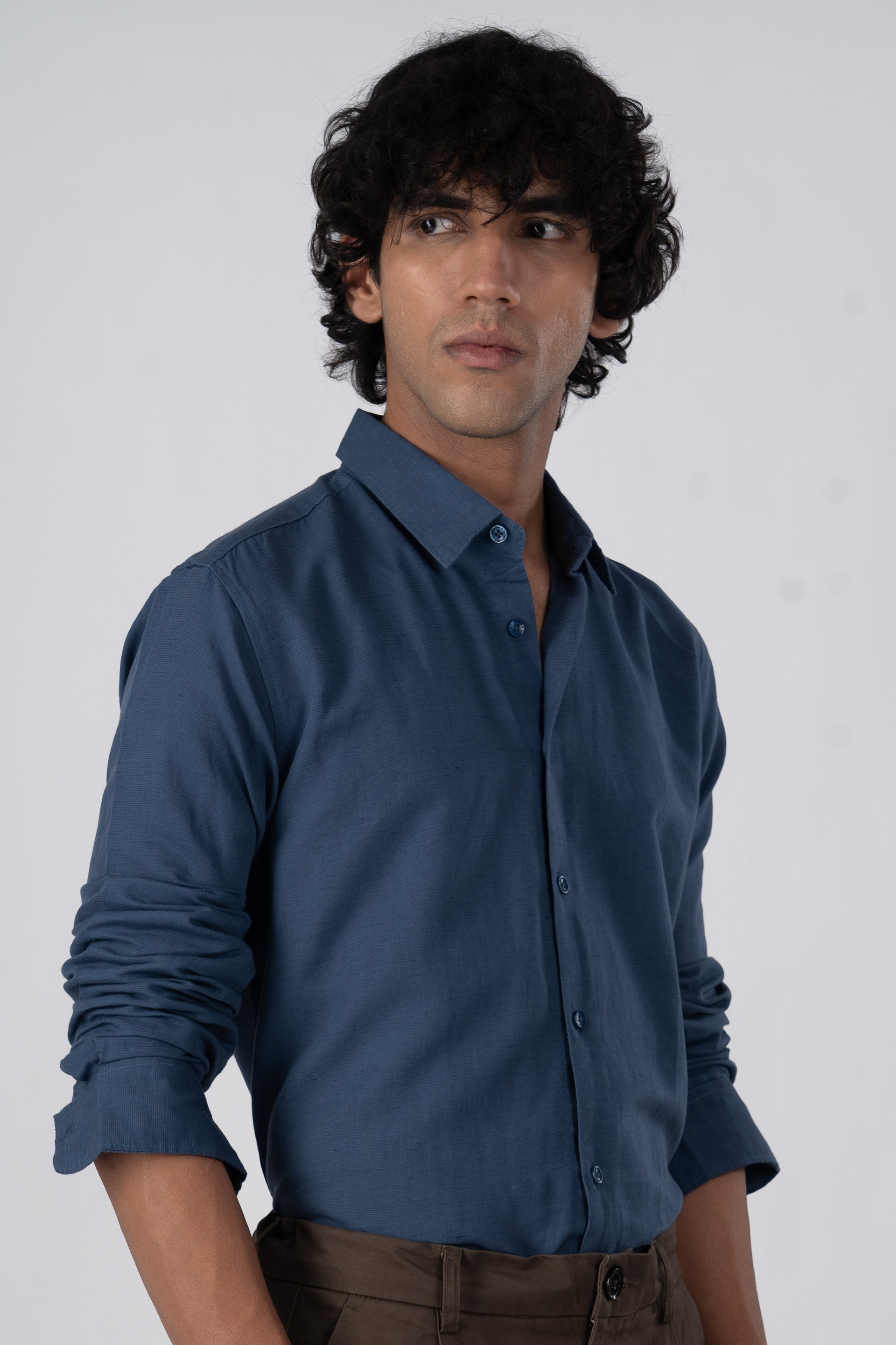 Classic Fused Linen Shirt In Ocean Blue