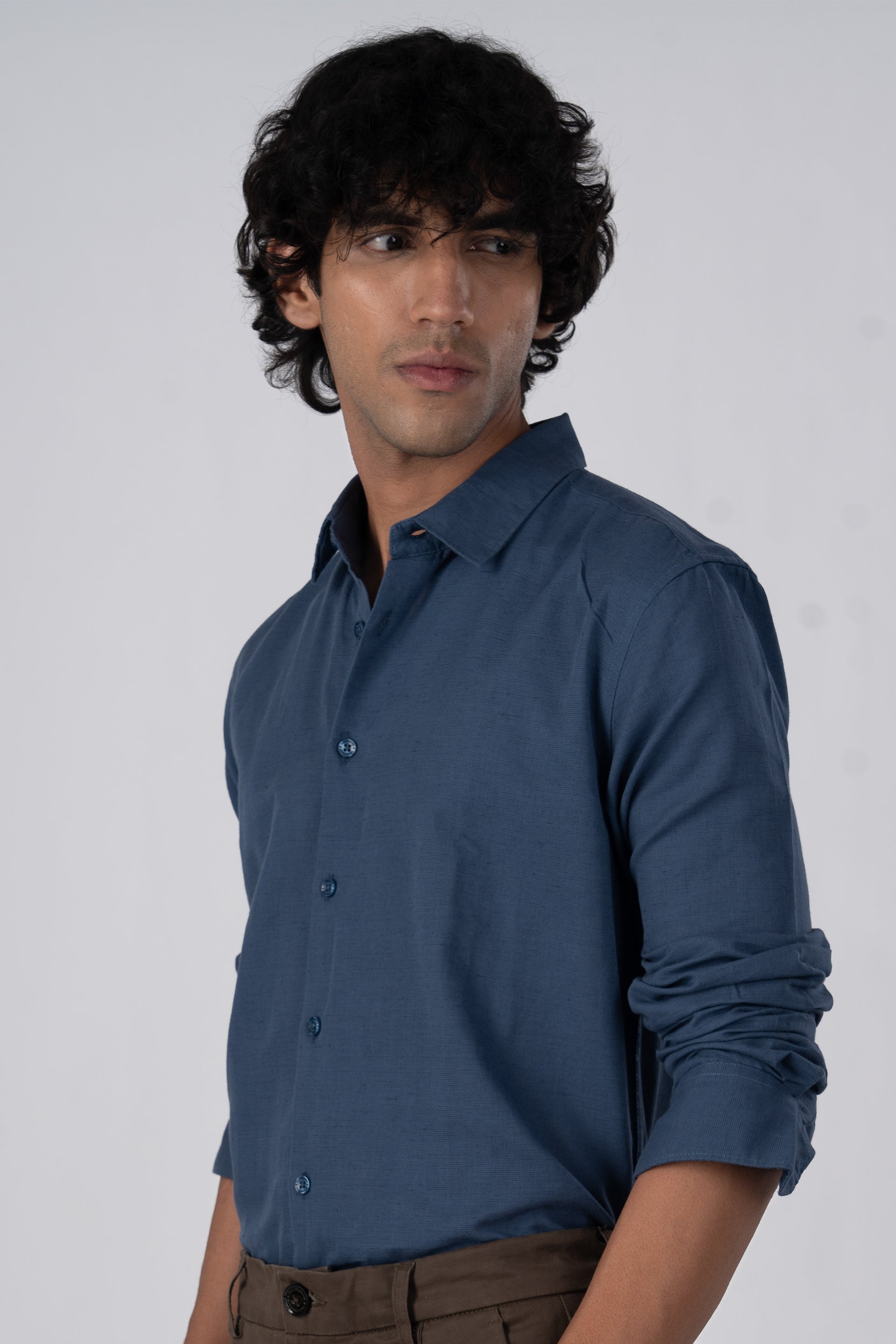 Classic Fused Linen Shirt In Ocean Blue