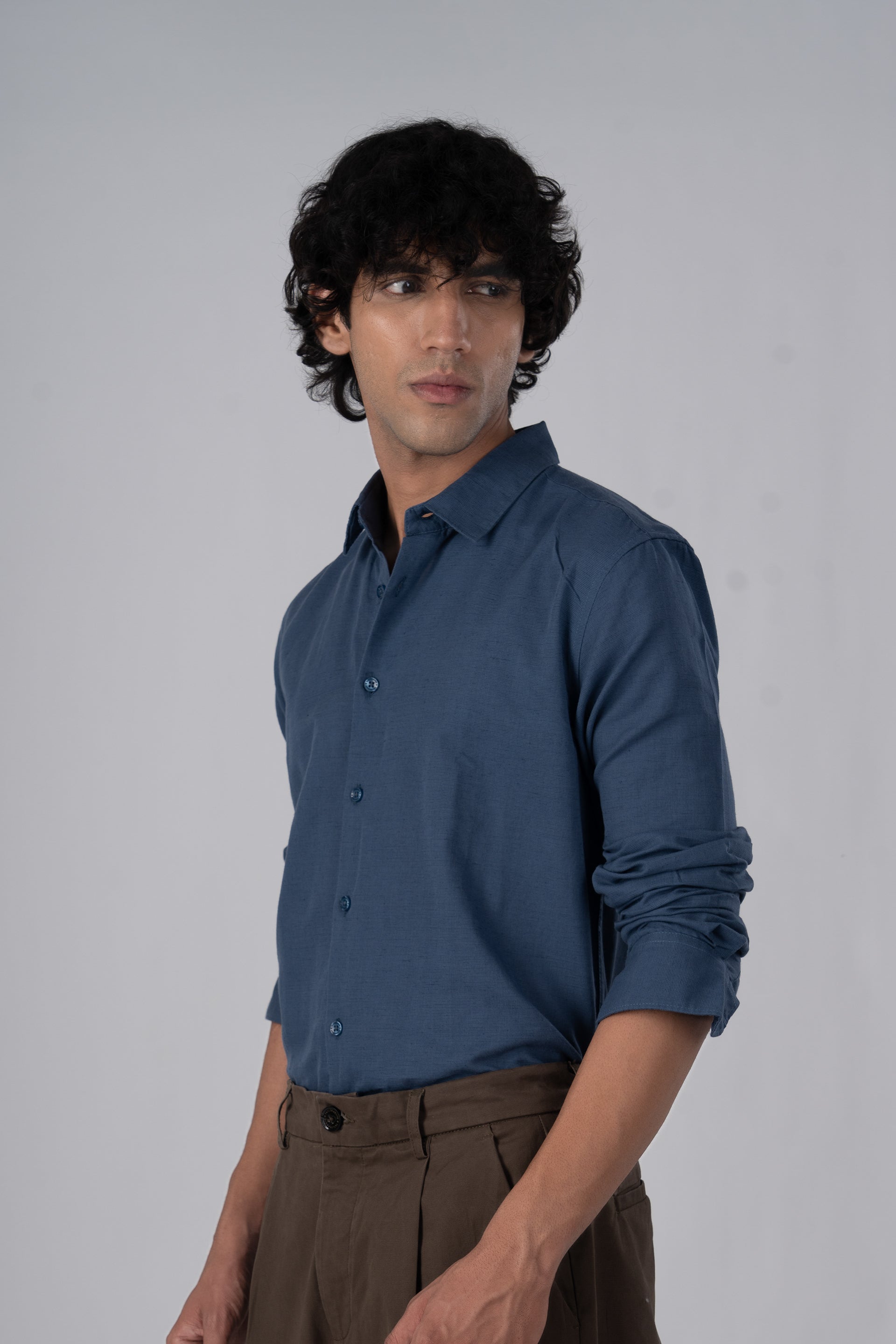 Classic Fused Linen Shirt In Ocean Blue