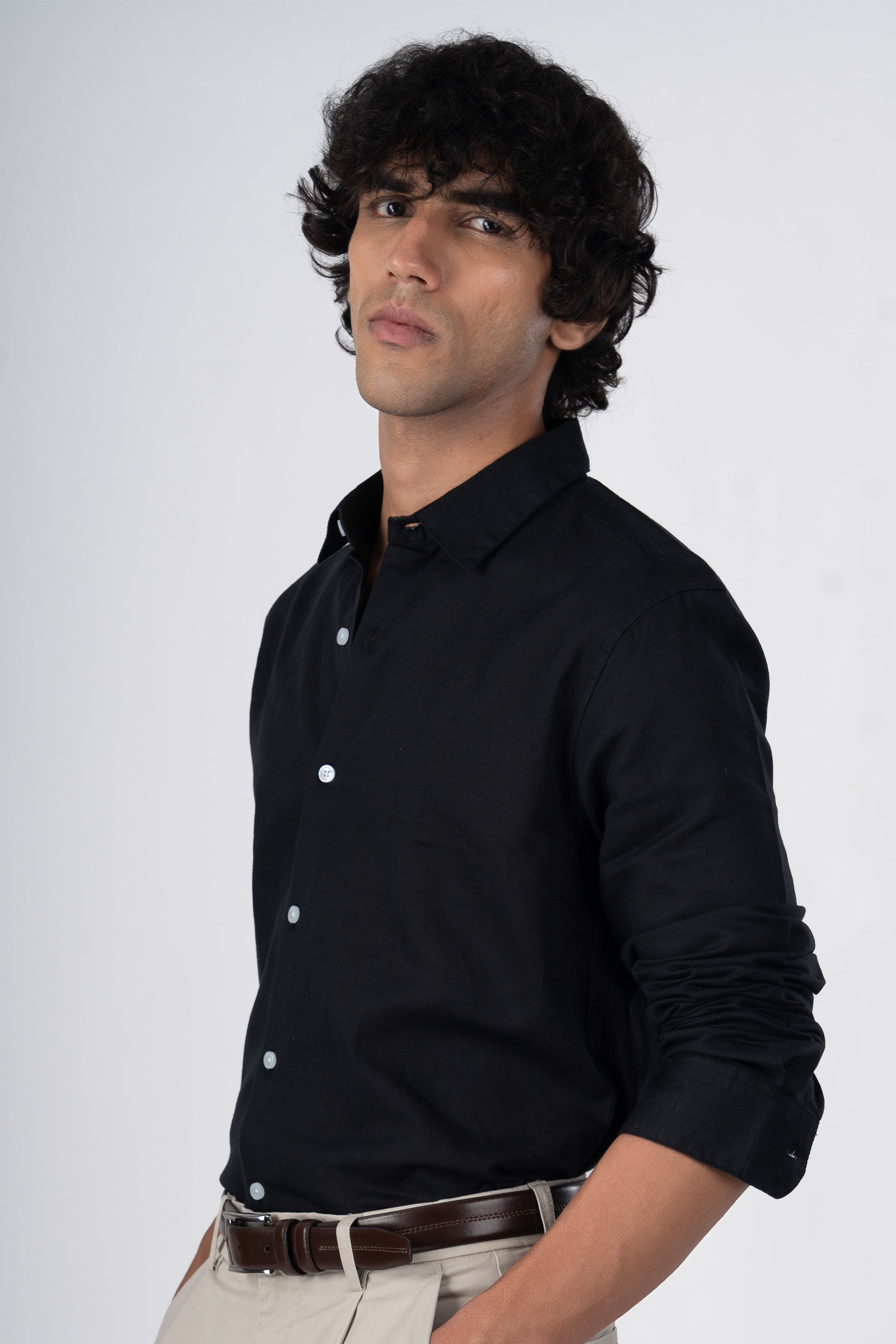 Classic Fused Linen Shirt In Black