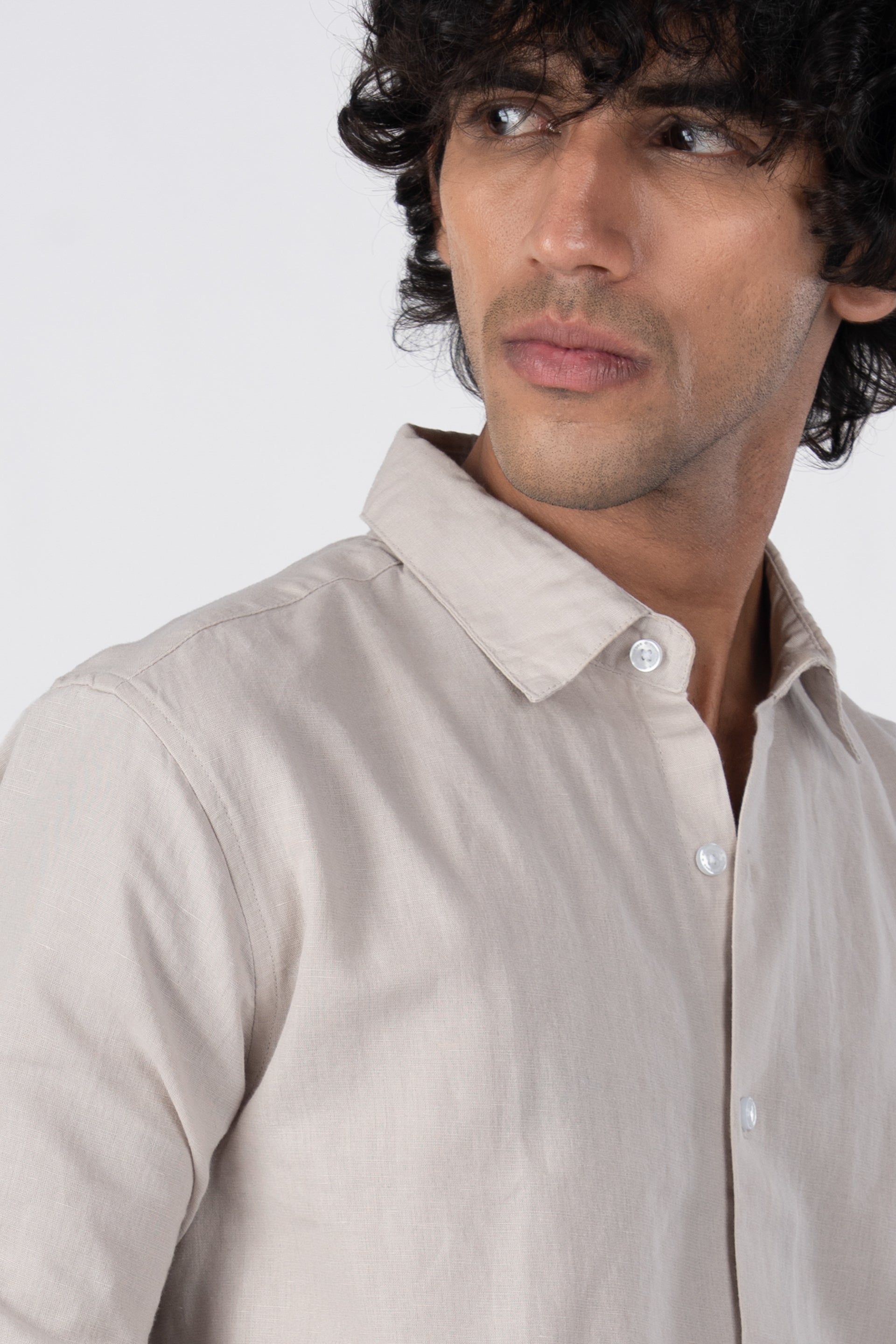 Classic Fused Linen Shirt In Cream