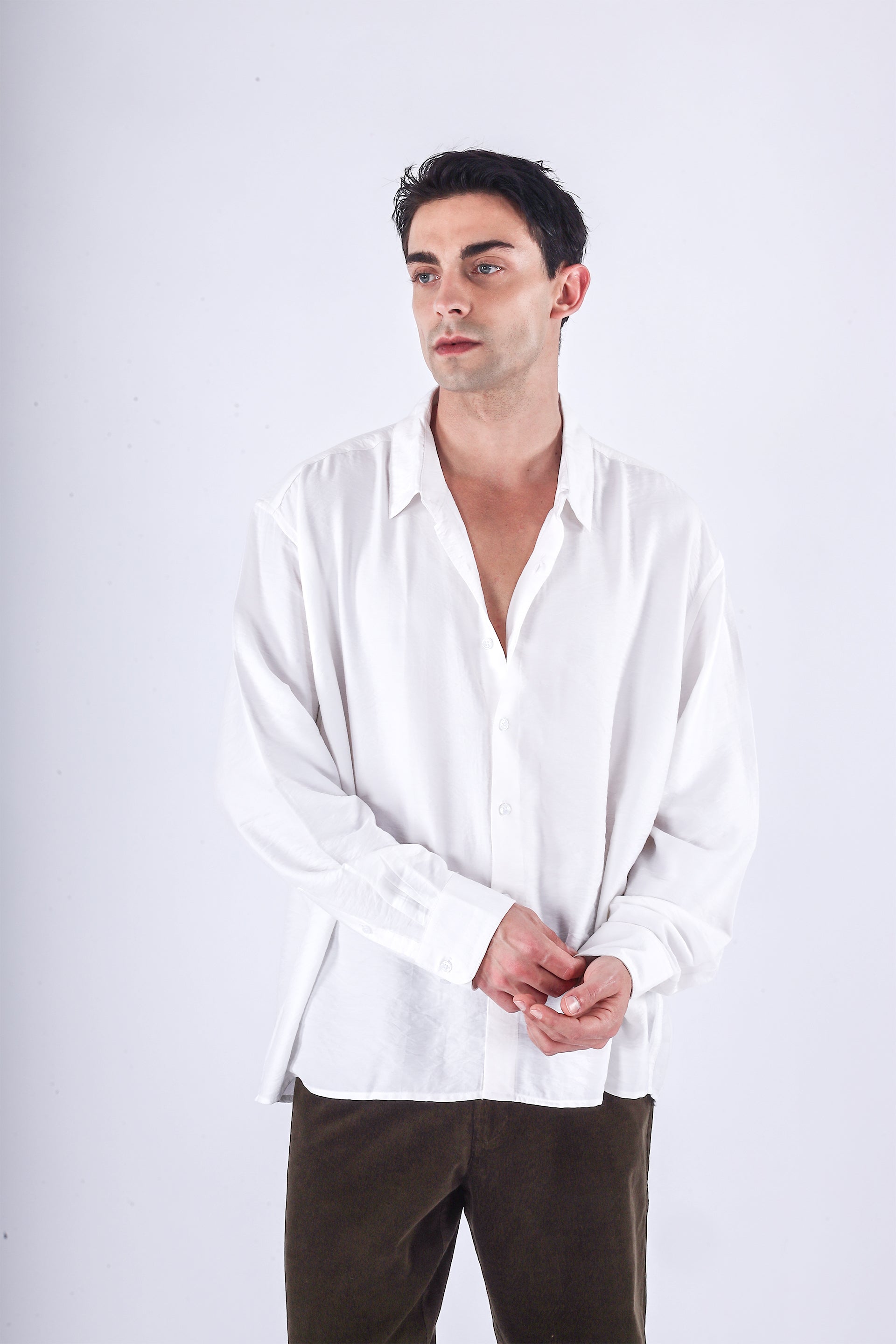 Relaxed Drape Shirt In White
