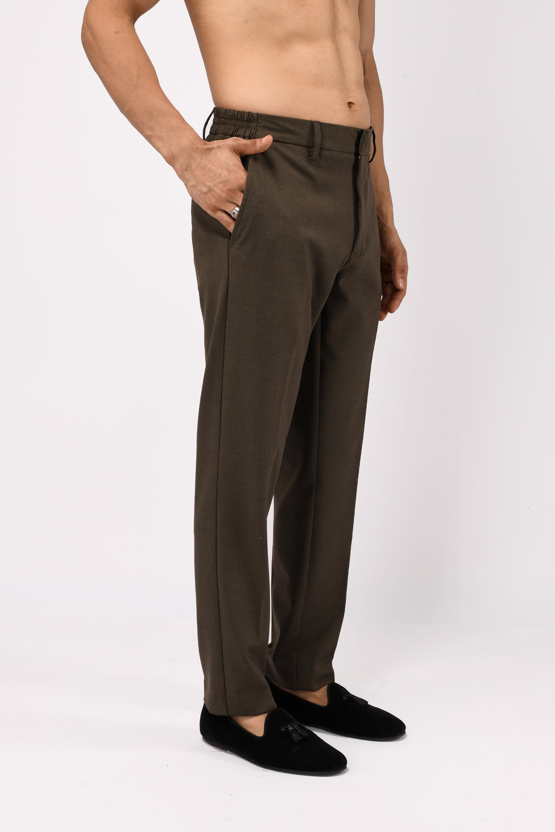 EASY IRON TAILORED TROUSERS IN BROWN