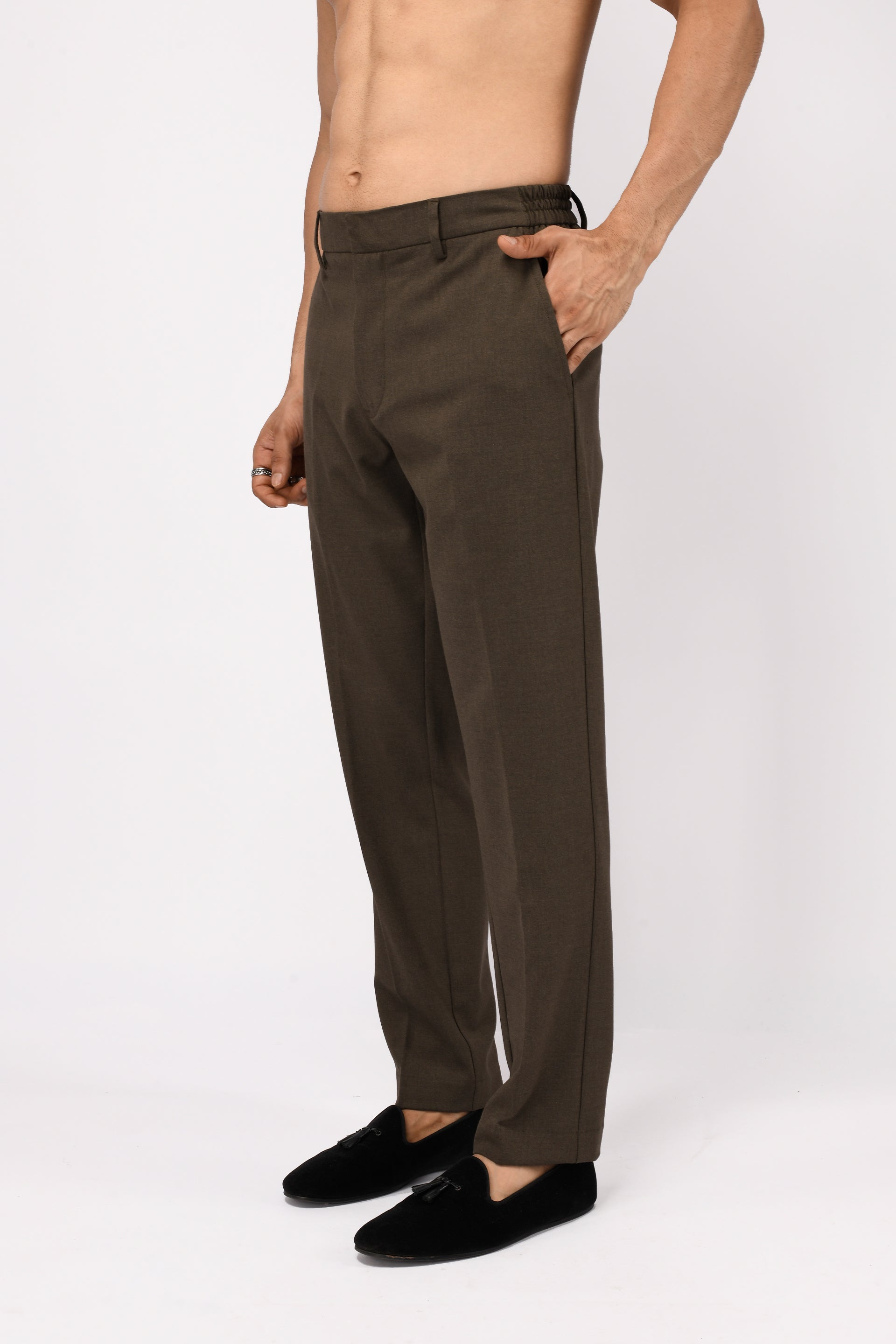 EASY IRON TAILORED TROUSERS IN BROWN