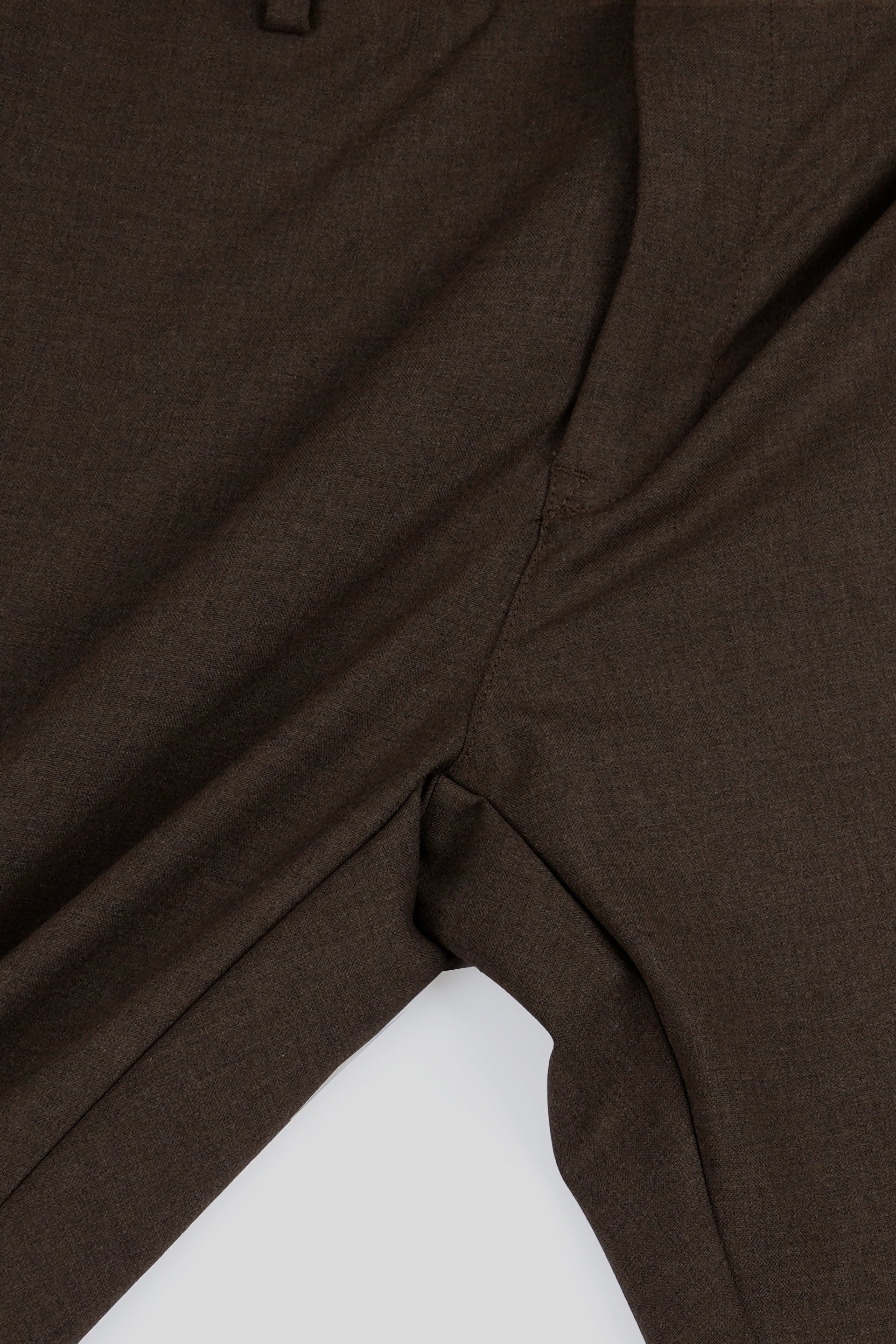 EASY IRON TAILORED TROUSERS IN BROWN