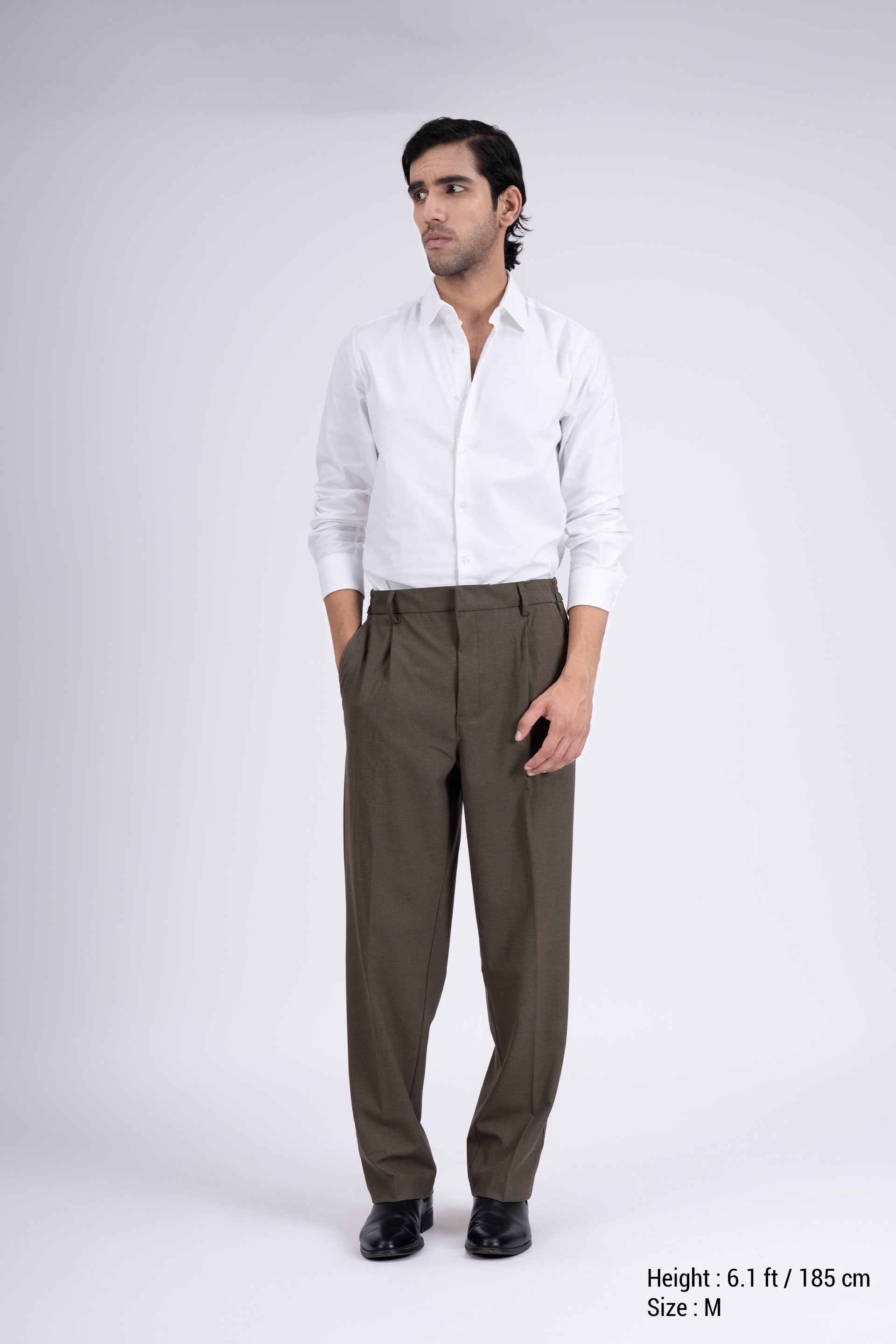 Easy Iron Flexi Relaxed Trouser In Brown