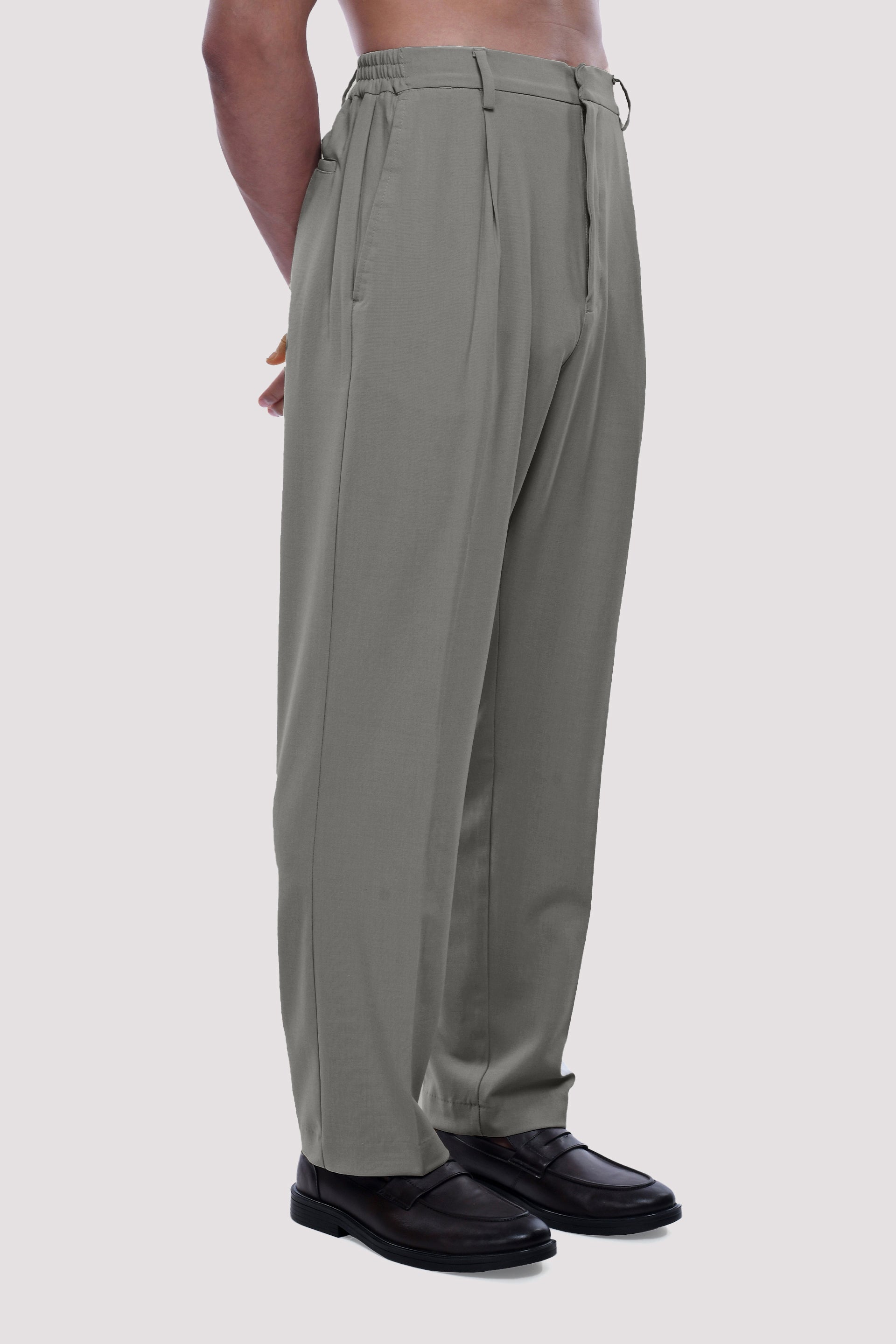 EASY IRON RELAXED TROUSERS IN GREY