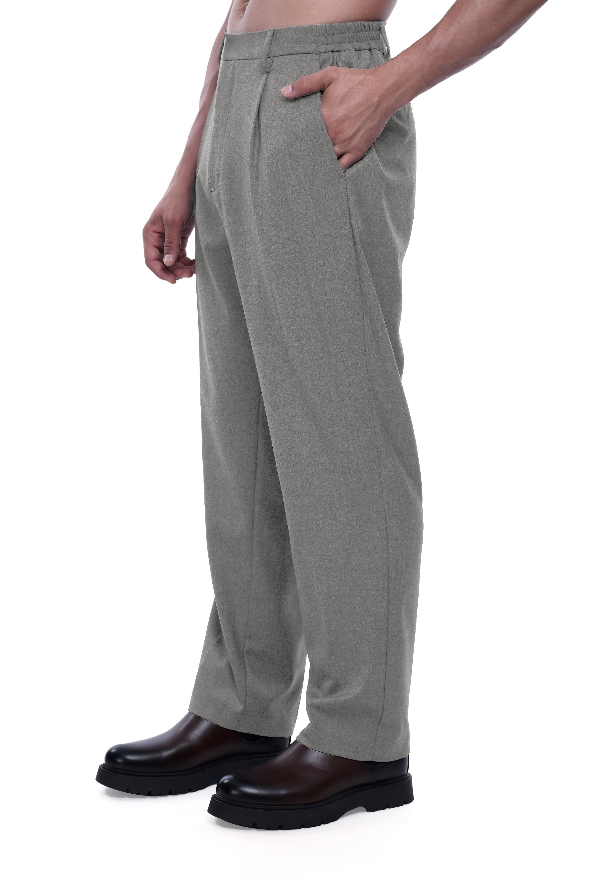 EASY IRON RELAXED TROUSERS IN GREY
