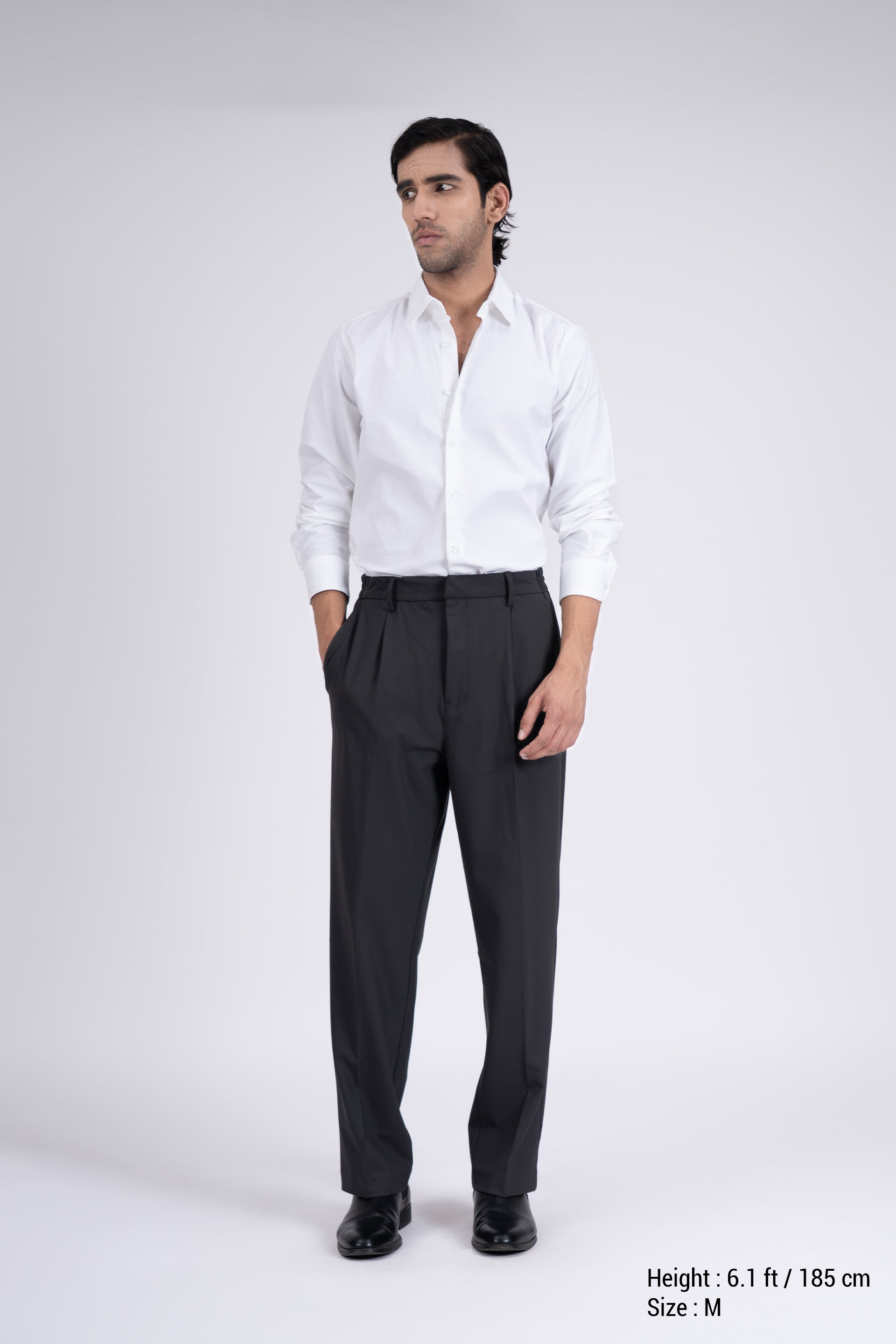 Easy Iron Flexi Relaxed Trouser In Dark Grey