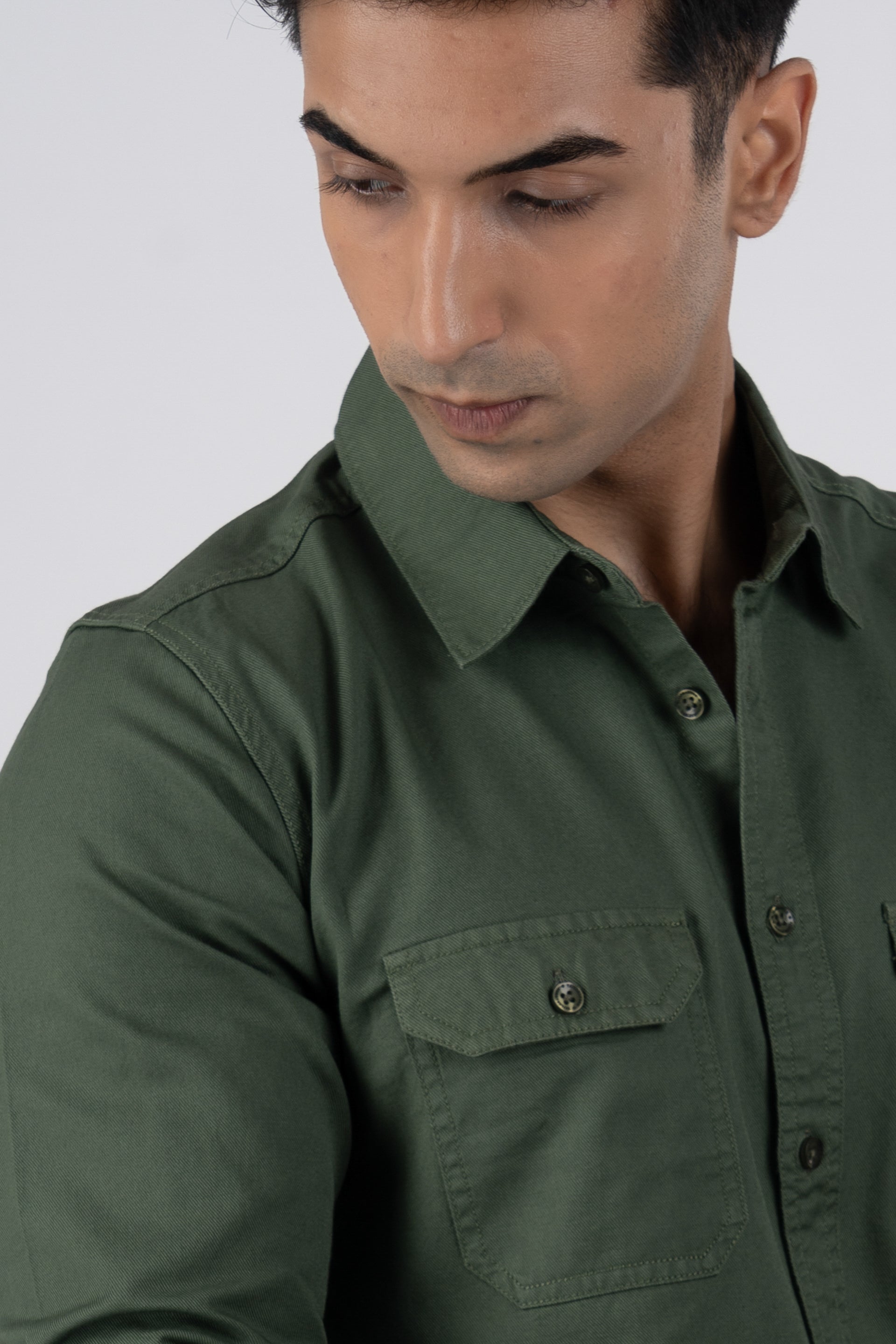 Classic Cotton Cargo Shirt In Green