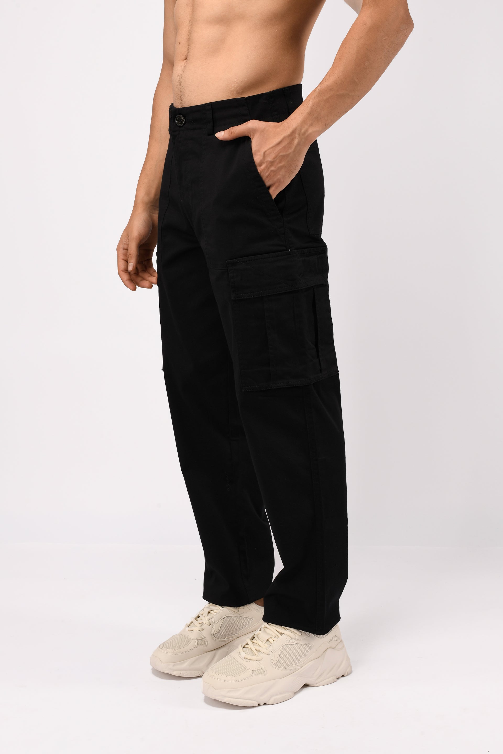Carpenter Relaxed Cargos In Black