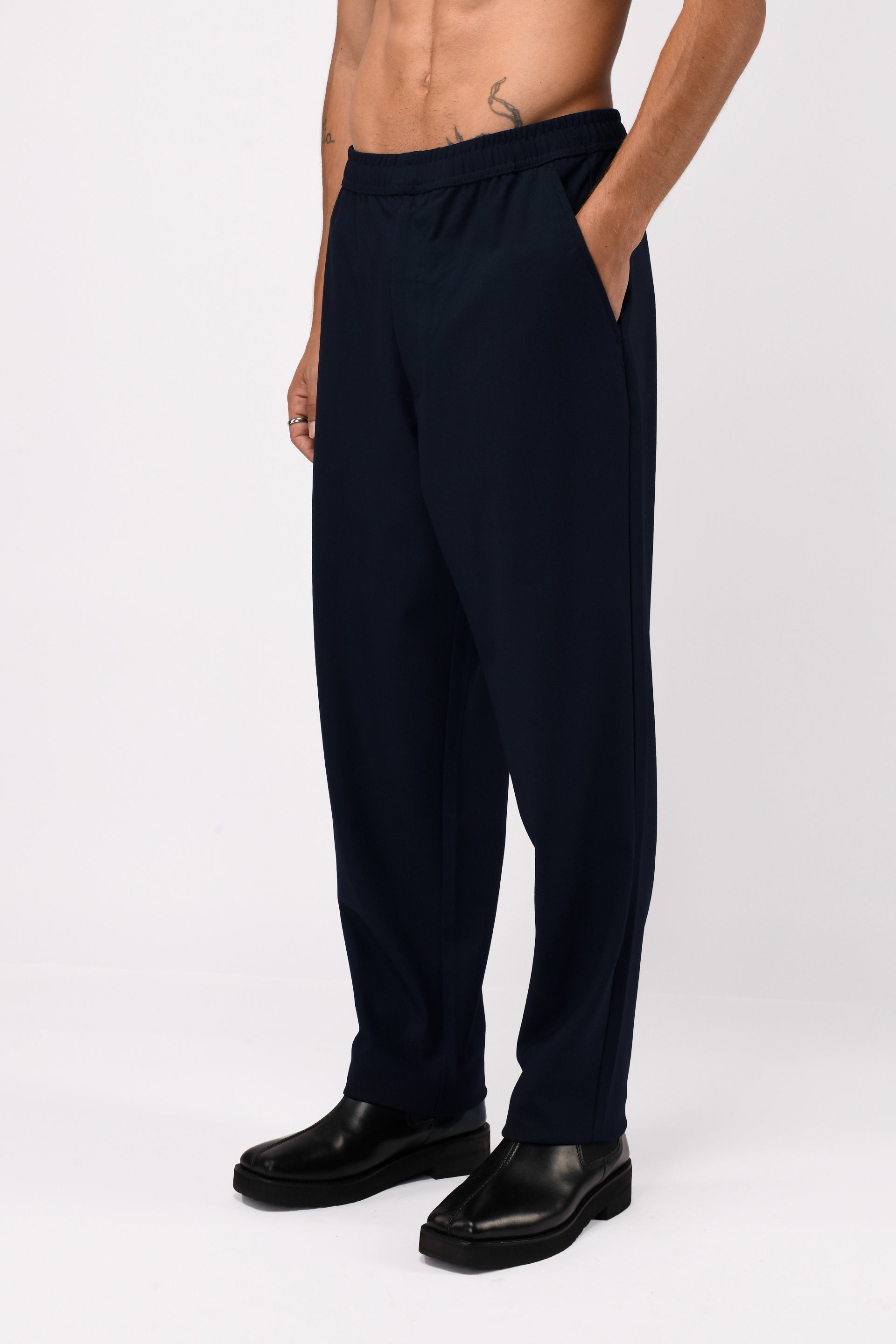 Easy Iron Flexiwaist Relaxed Trouser In Blue