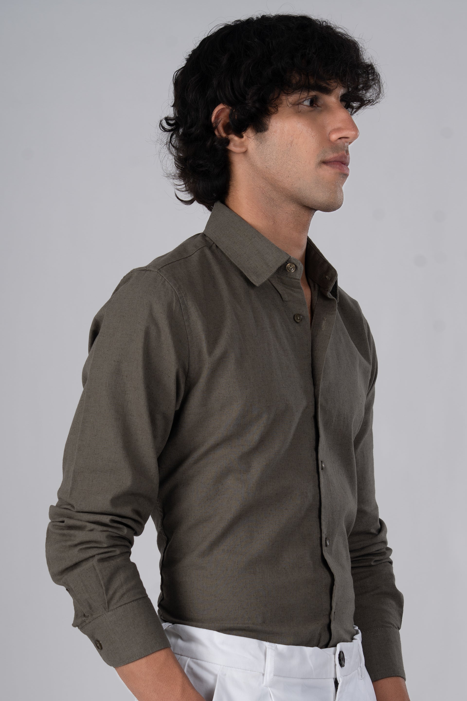 Premium Linen Griege Shirt In Olive