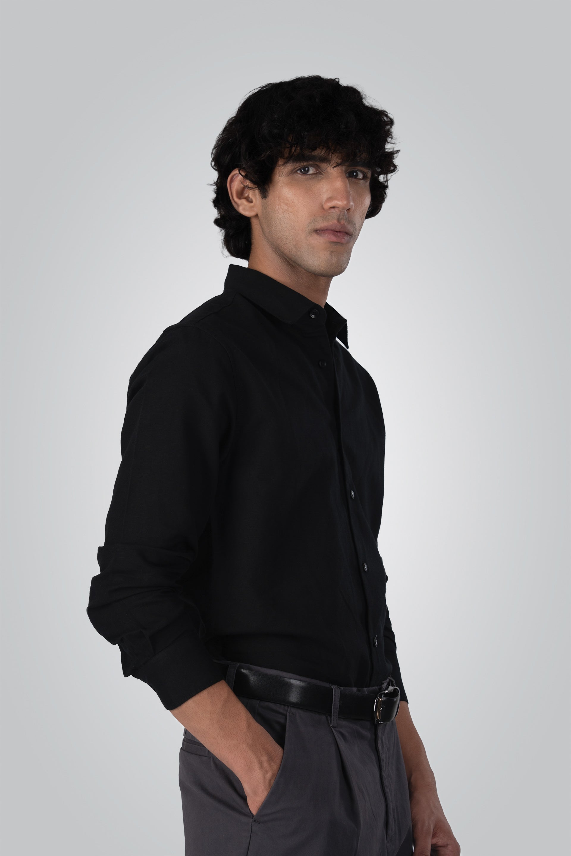 Premium Linen Griege Shirt In Black