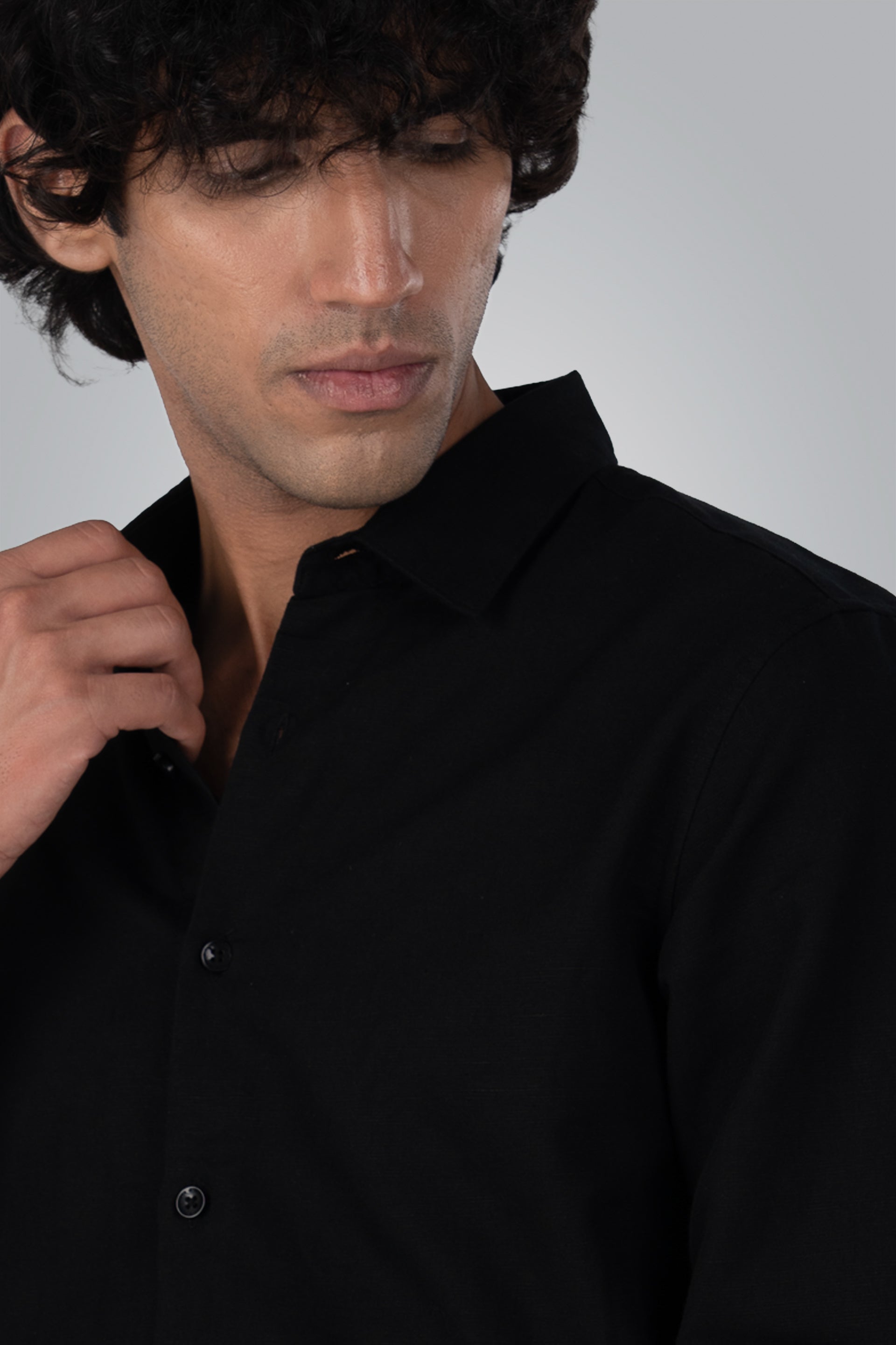 Premium Linen Griege Shirt In Black