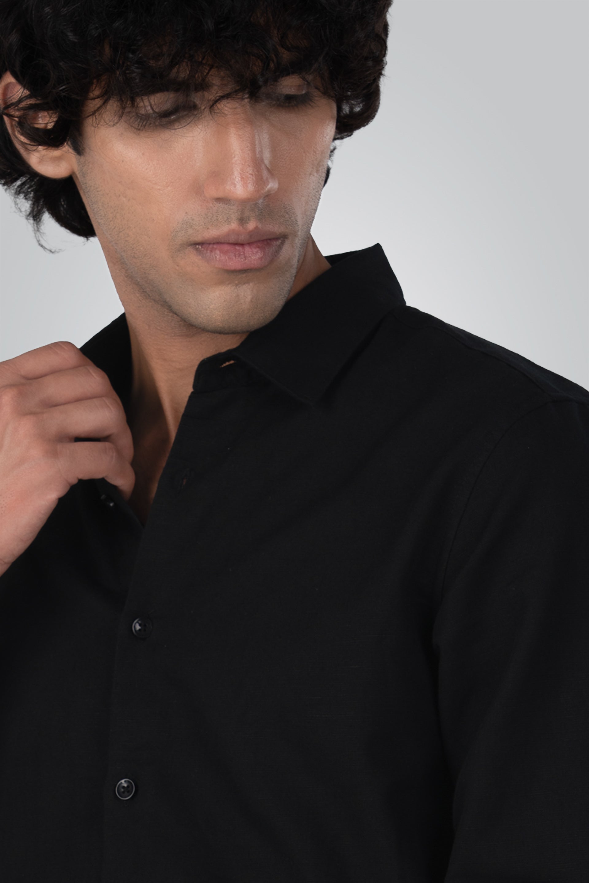 Premium Linen Griege Shirt In Black